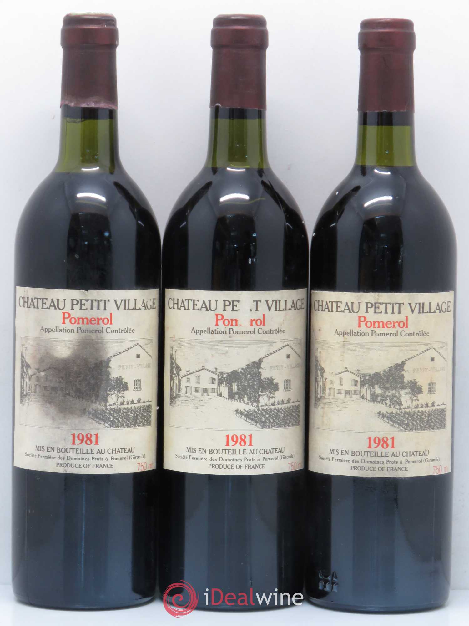 Château Petit Village 1981 - Lot de 3 bouteilles - 0