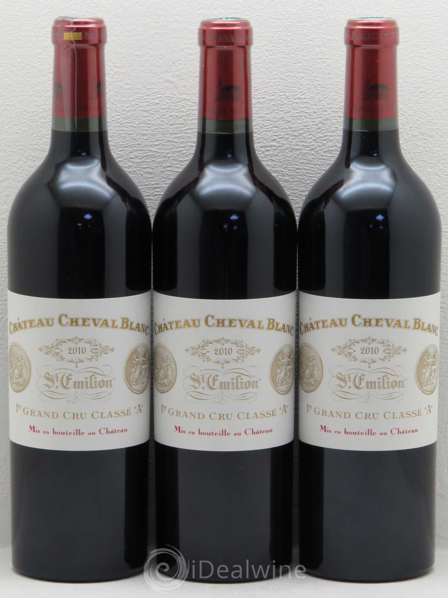 Château Cheval Blanc 1er Grand Cru Classé A 2010 - Lot de 3 bouteilles - 0
