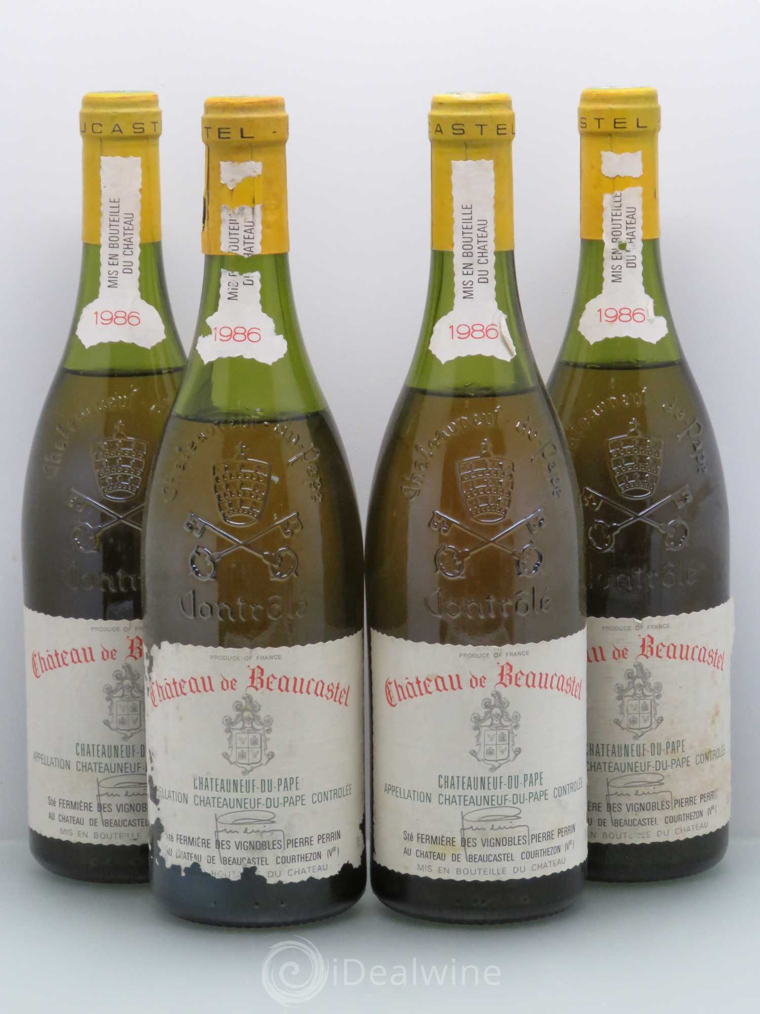 Châteauneuf-du-Pape Château de Beaucastel Famille Perrin (sans prix de réserve) 1986 - Lot de 4 bouteilles - 0