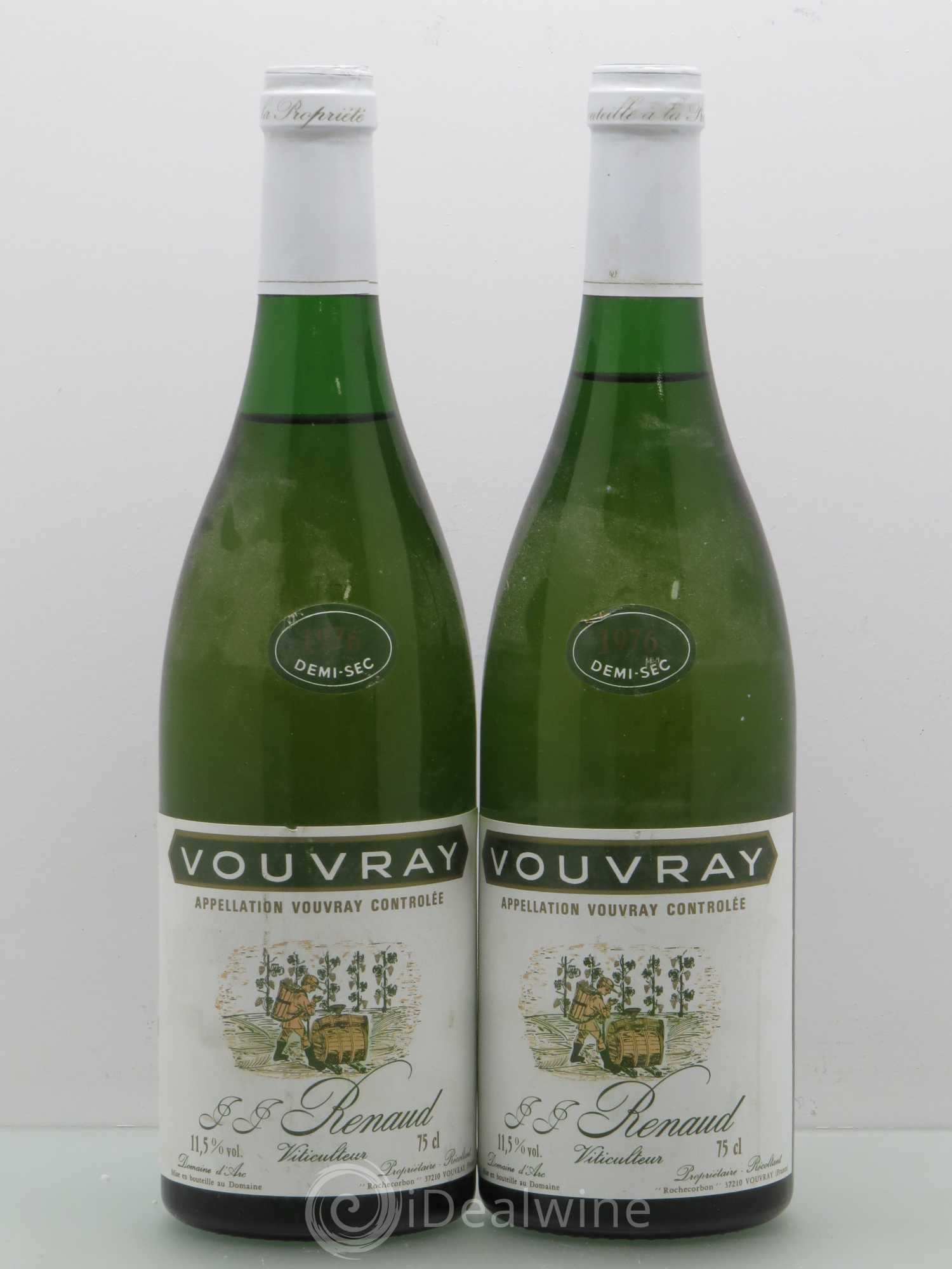 Vouvray JJ Renaud 1976 - Lotto di 2 bottiglie - 0