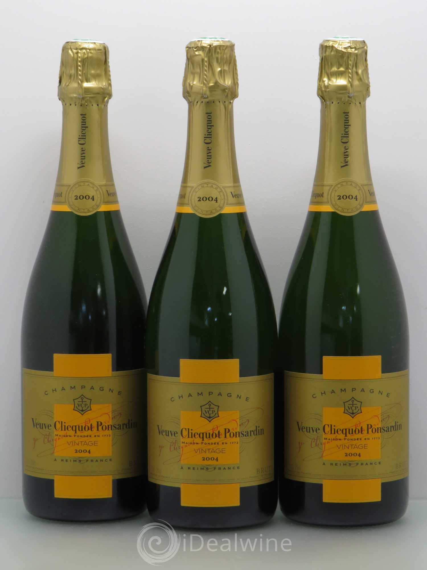Vintage Veuve Clicquot Vintage 2004 - Lot de 3 bouteilles - 0
