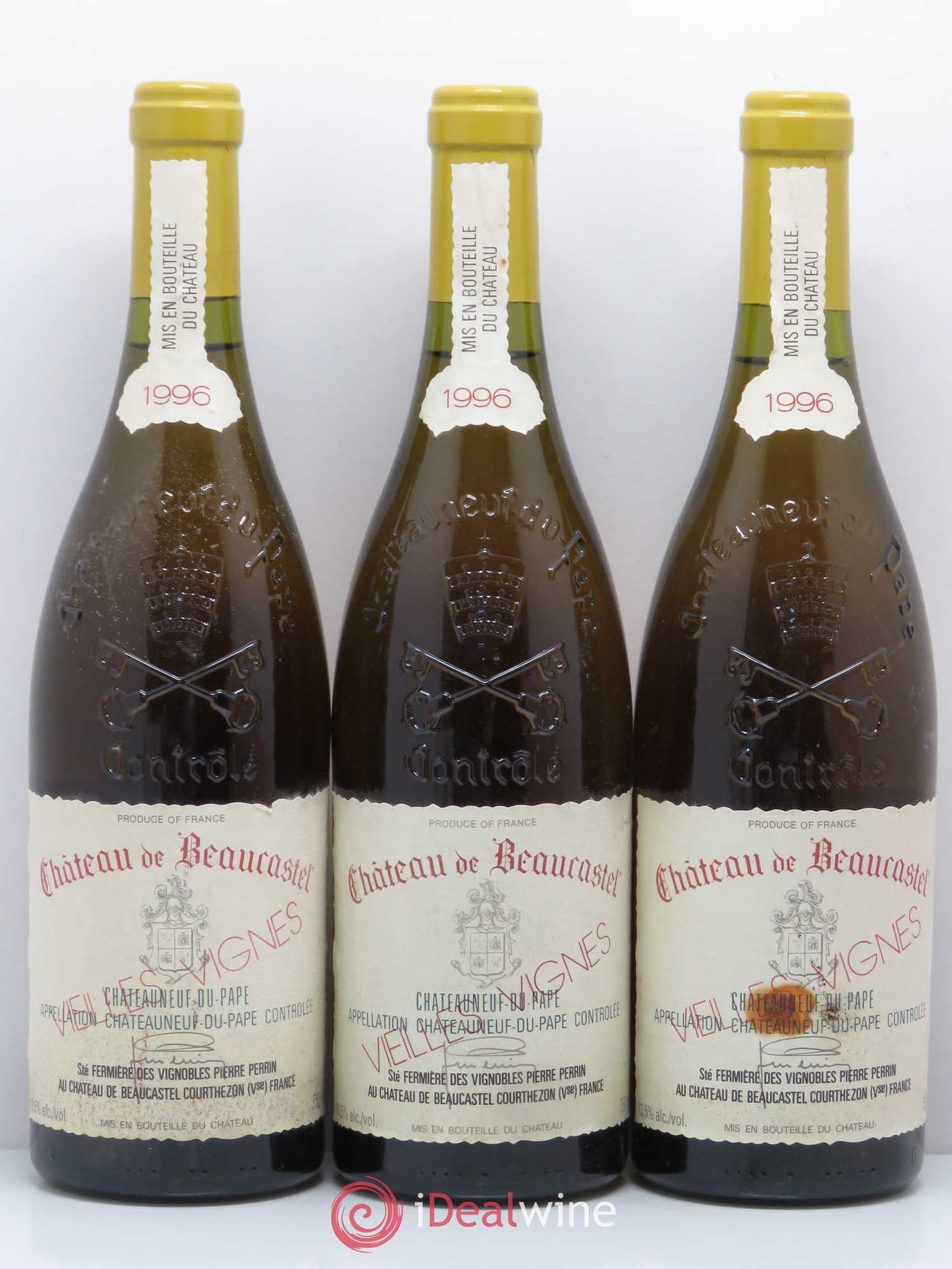Châteauneuf-du-Pape Château de Beaucastel Vieilles vignes Roussanne Famille Perrin Vieilles Vignes 1996 - Lot de 3 bouteilles - 0
