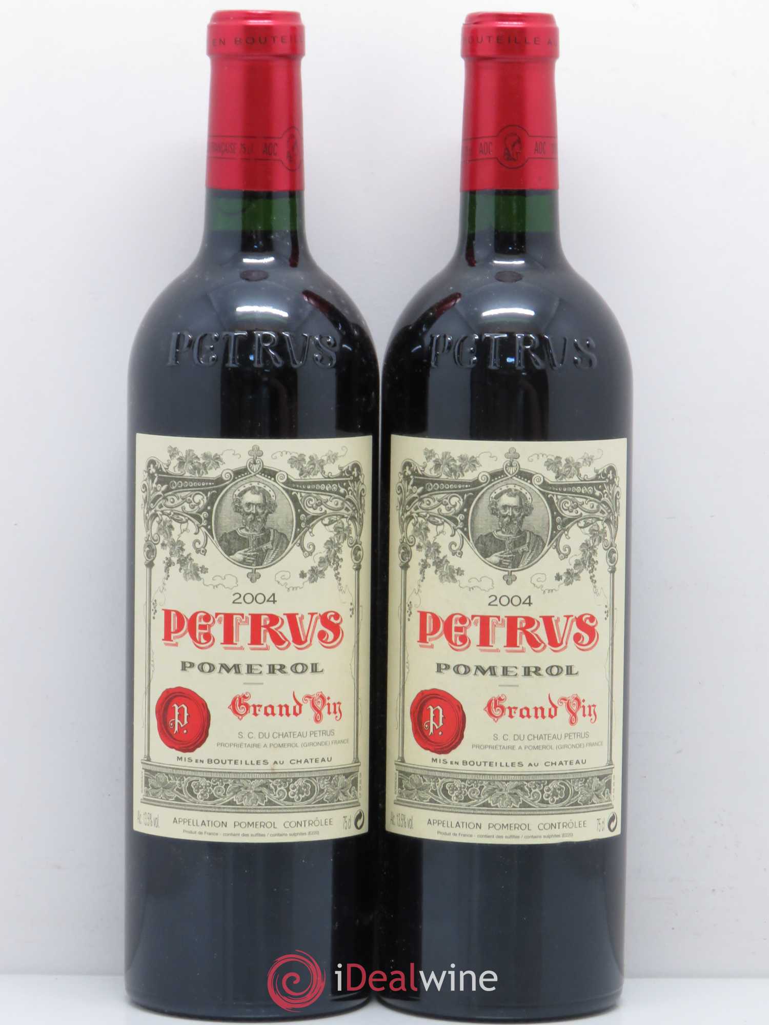 Petrus 2004 - Lot de 2 bouteilles - 0