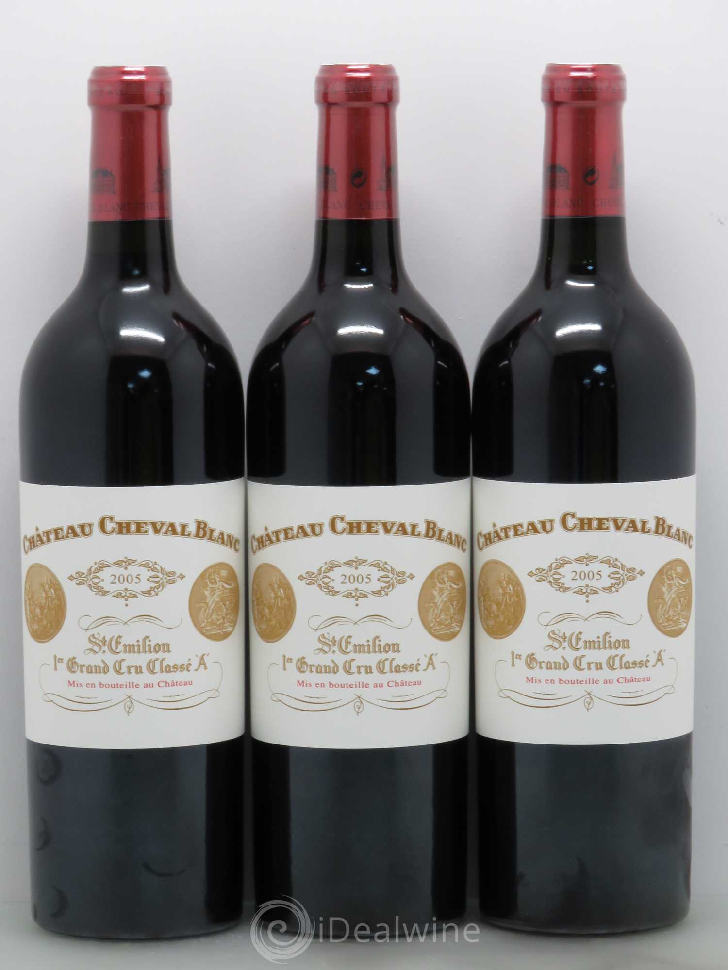 Château Cheval Blanc 1er Grand Cru Classé A 2005 - Lot de 12 bouteilles - 1