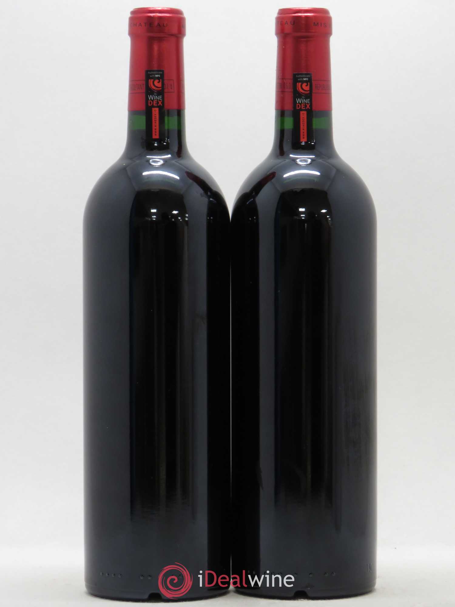 Petrus 2002 - Lot de 2 bouteilles - 1