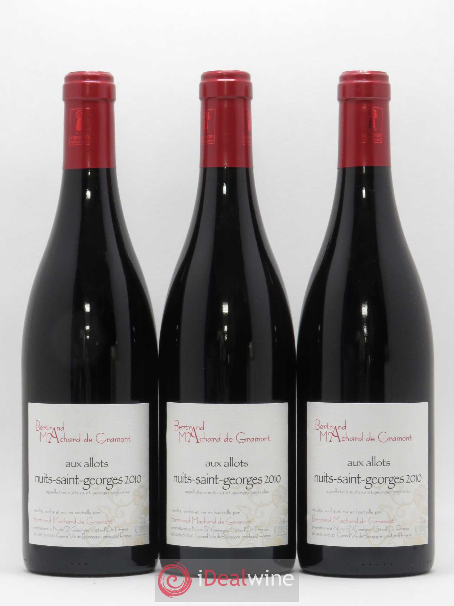 Nuits-Saint-Georges Aux Allots Machard de Gramont 2010 - Posten von 3 Flaschen - 0