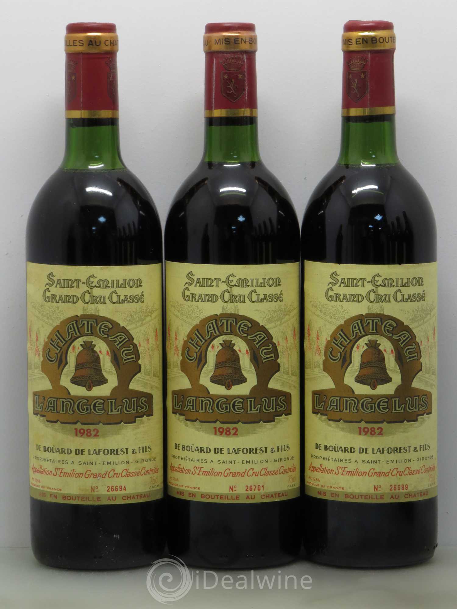 Château Angélus 1er Grand Cru Classé A 1982 - Lot de 11 bouteilles - 2