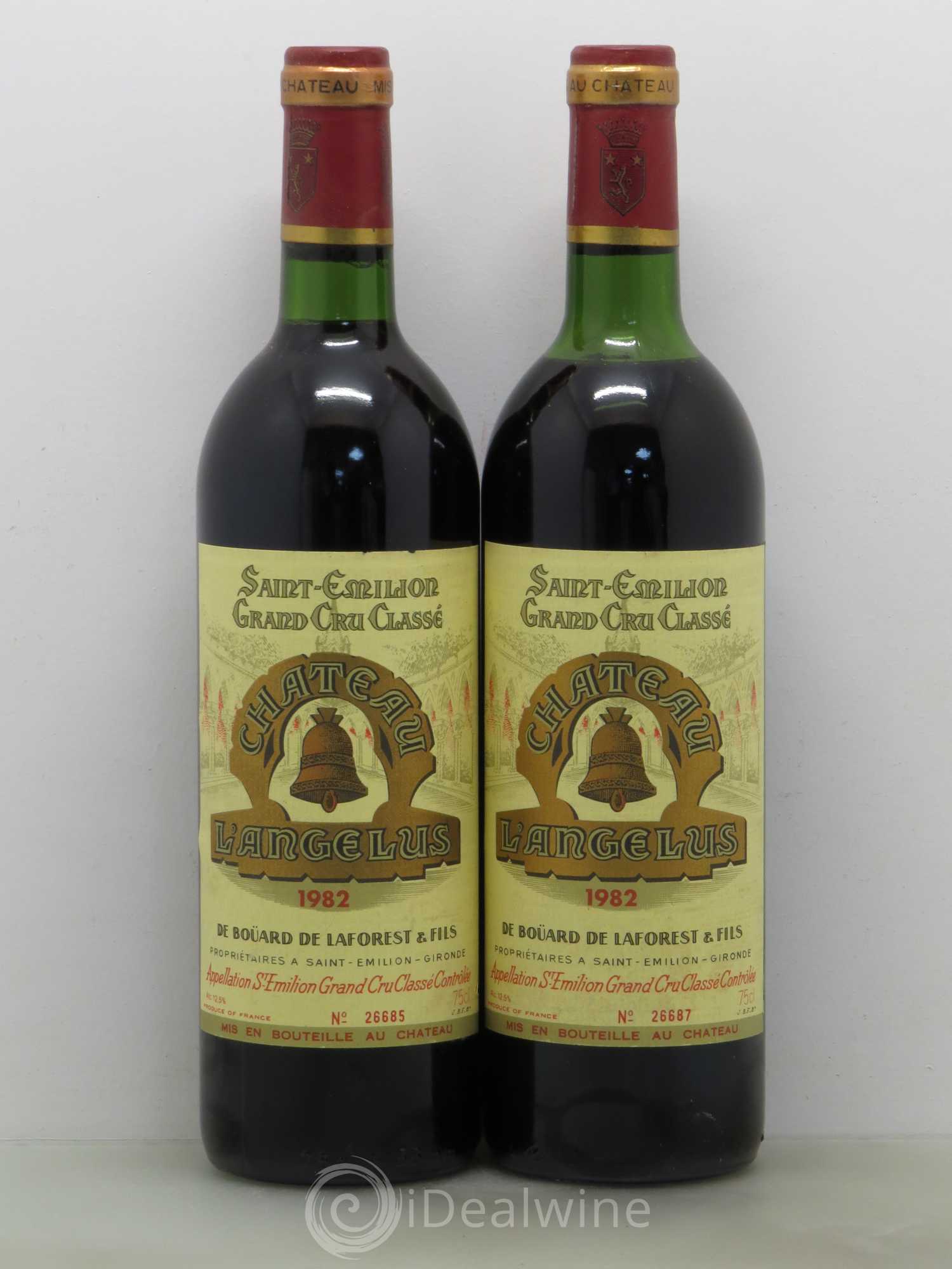 Château Angélus 1er Grand Cru Classé A 1982 - Lot de 11 bouteilles - 4