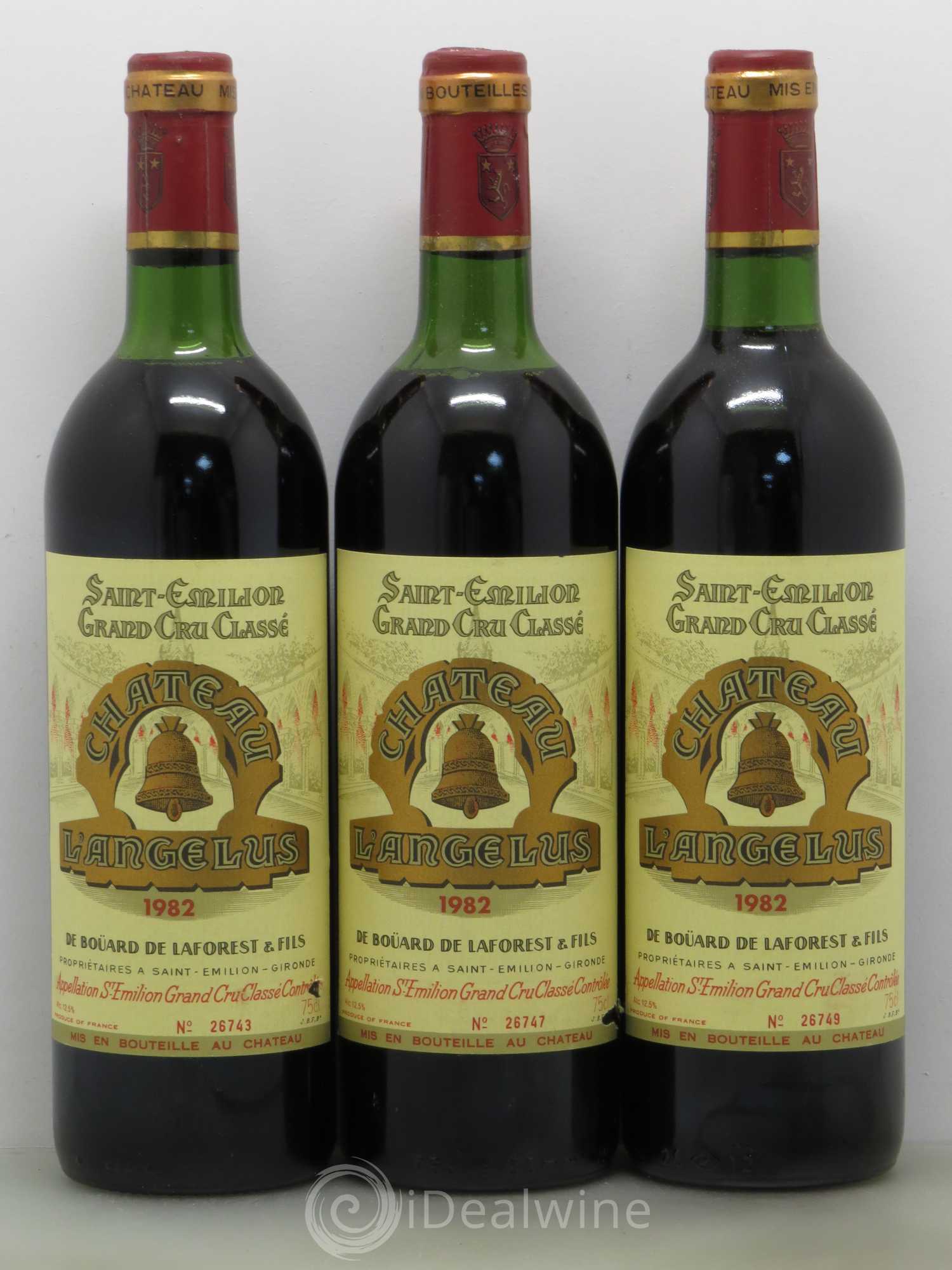 Château Angélus 1er Grand Cru Classé A 1982 - Lot de 12 bouteilles - 4