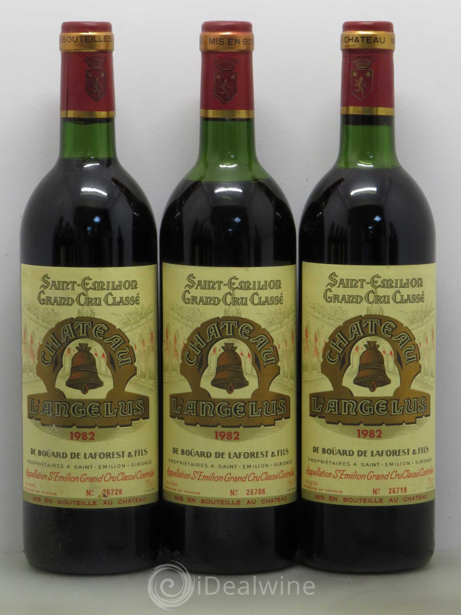 Château Angélus 1er Grand Cru Classé A 1982 - Lot de 11 bouteilles - 2