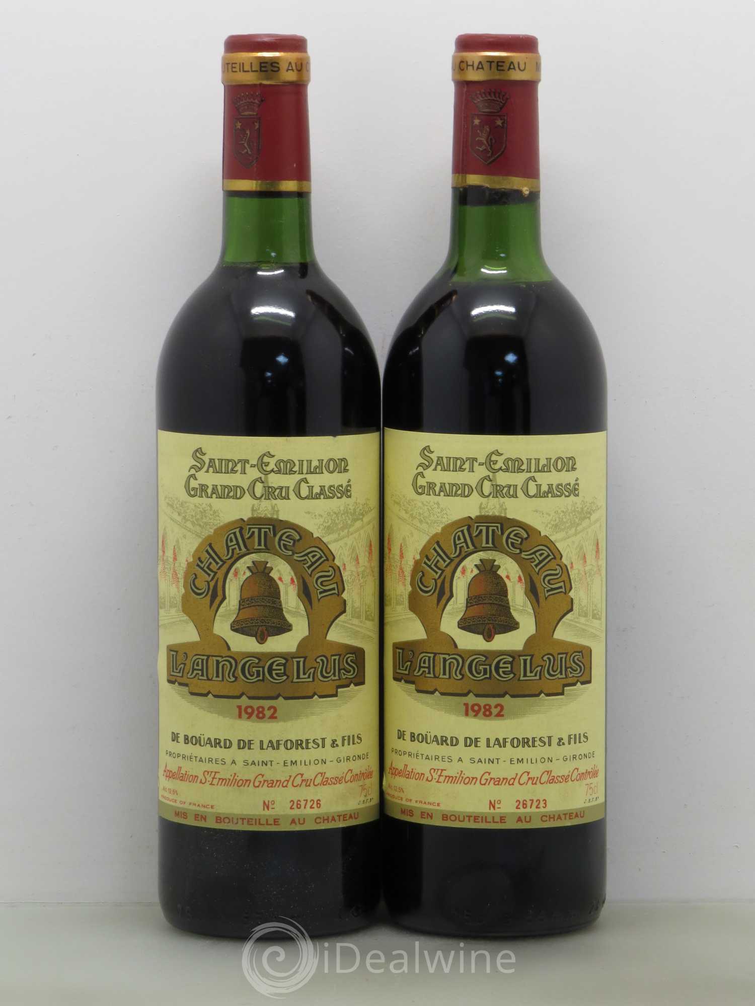 Château Angélus 1er Grand Cru Classé A 1982 - Lot de 11 bouteilles - 4