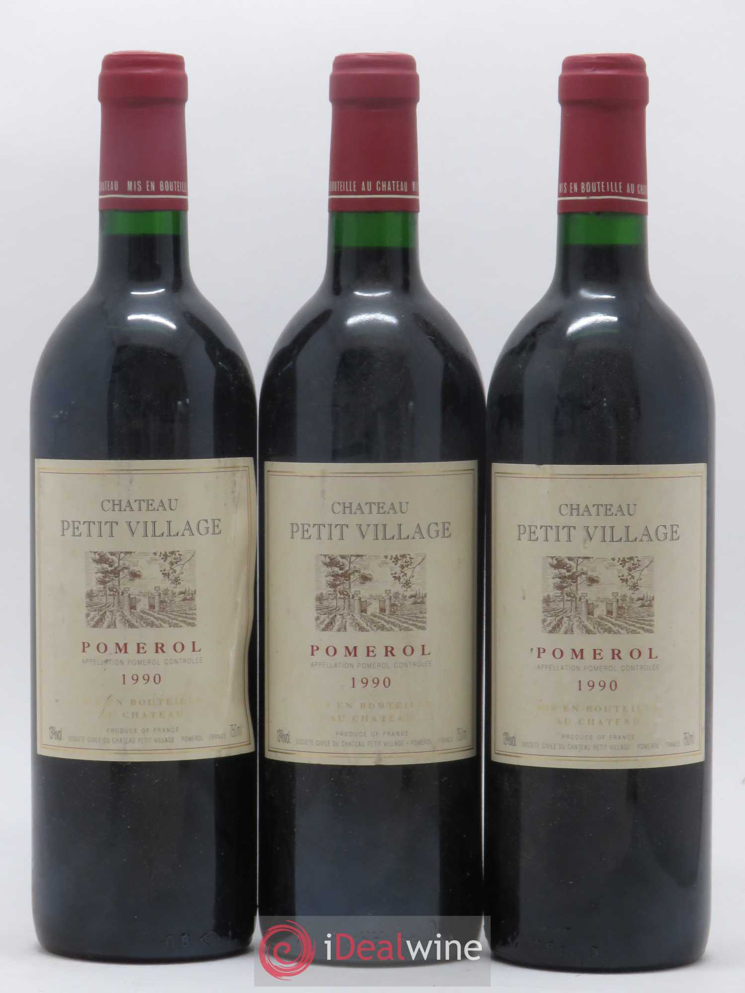 Château Petit Village 1990 - Lot de 3 bouteilles - 0