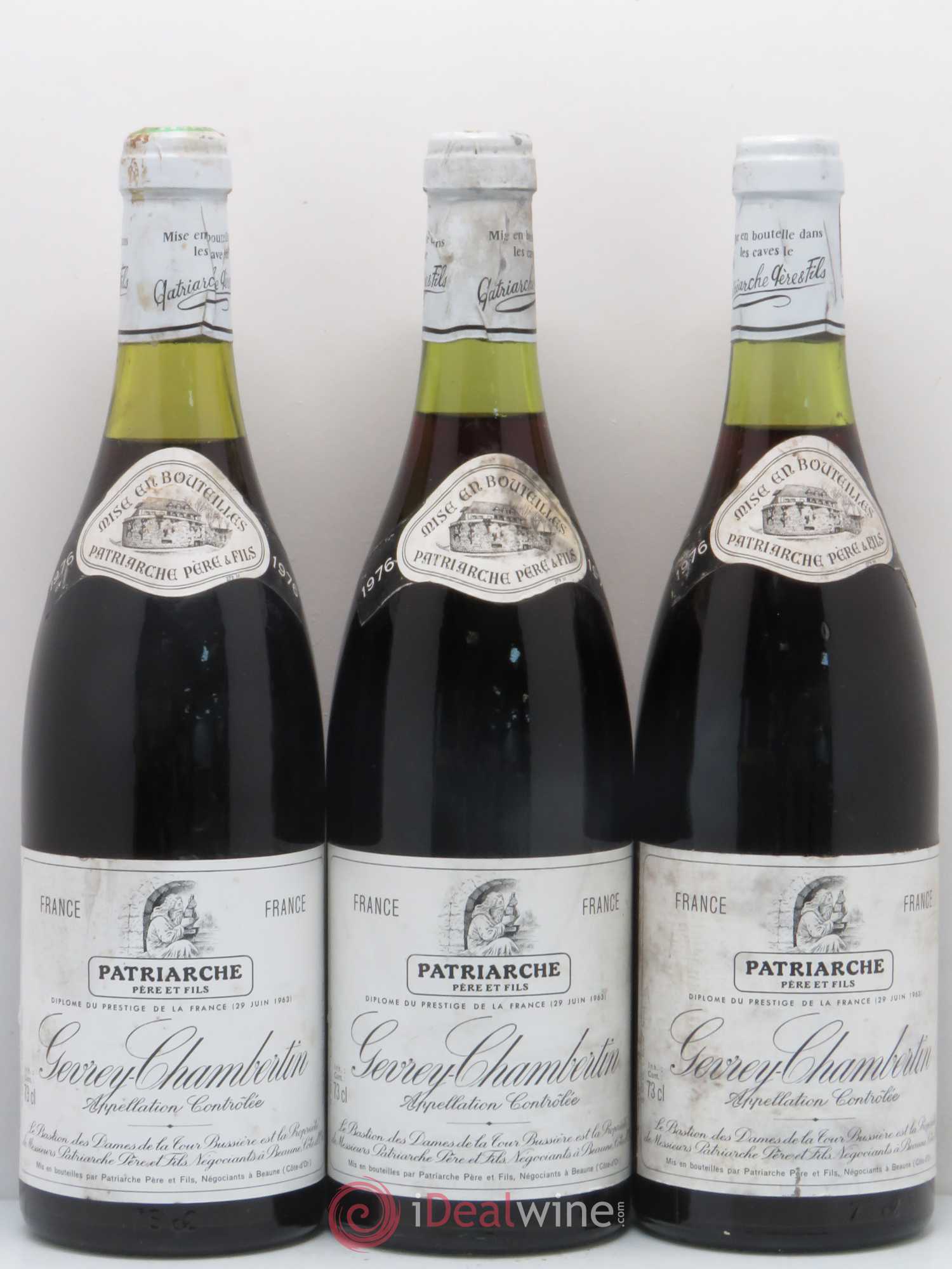 Gevrey-Chambertin Le Bastion Des Dames De La Cour Bussiere Domaine Patriarche Père et Fils 1976 - Posten von 3 Flaschen - 0