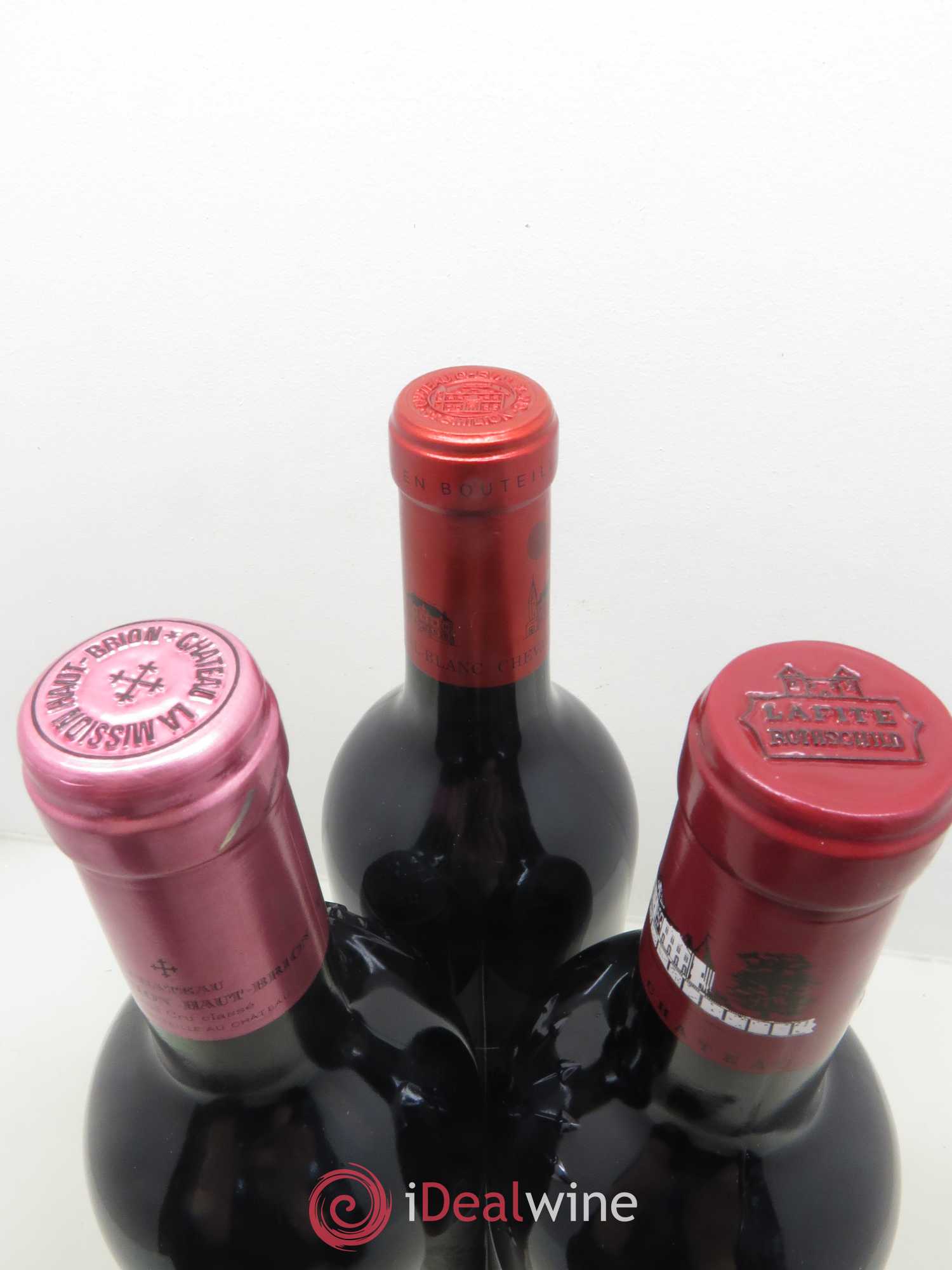 Caisse Collection Duclot  1 Petrus,1  Yquem, 1 Haut Brion, 1 Mission Haut Brion,1  Lafite Rothschild, 1 Mouton Rothschild, 1 Cheval Blanc, 1 Margaux, 1 Ausone 2015 - Lot de 1 bouteille - 6