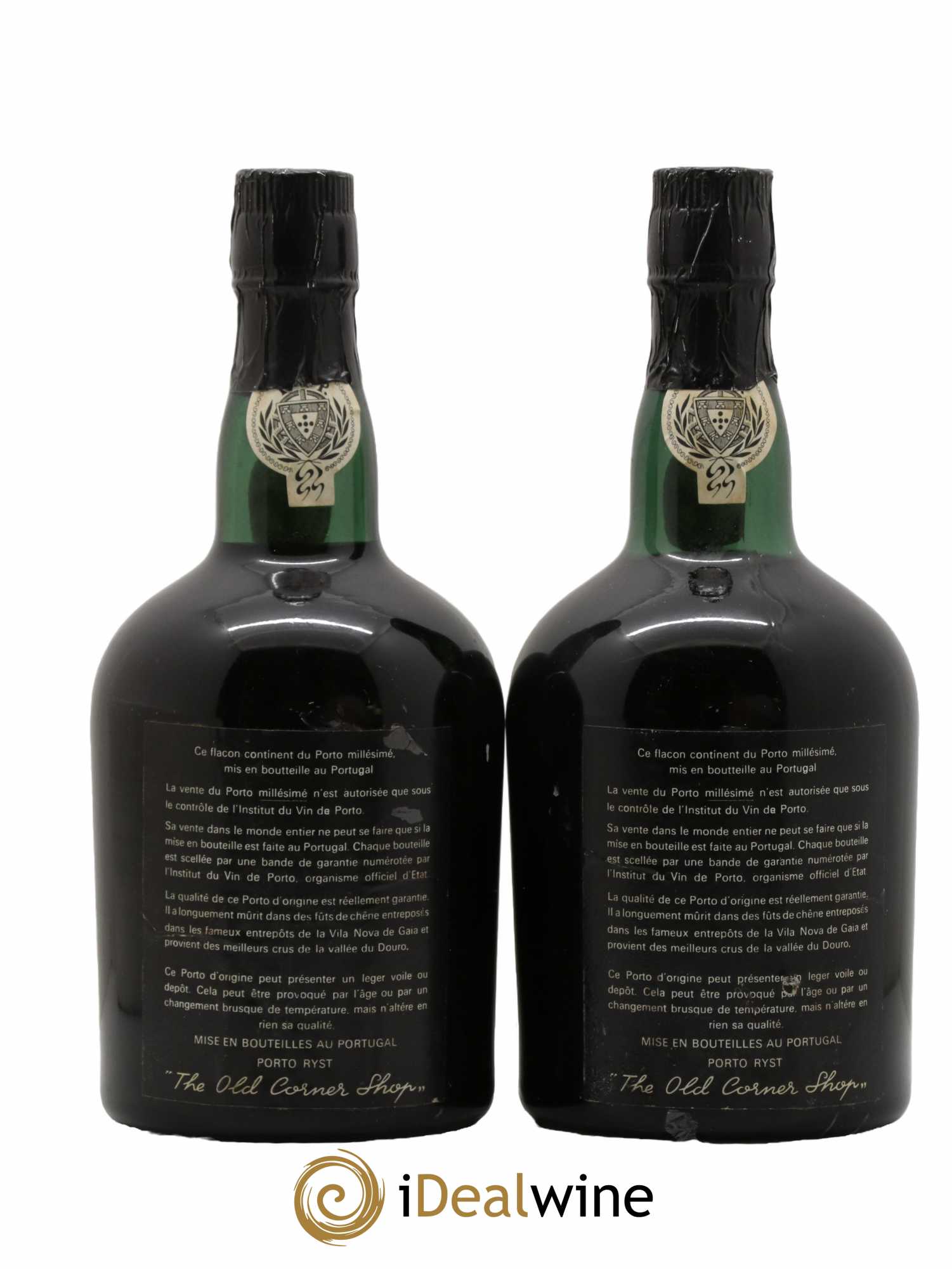 Porto Ryst The Old Corner Shop Porto 1940 Produit par C. Da Silva 1944 - Posten von 2 Flaschen - 2