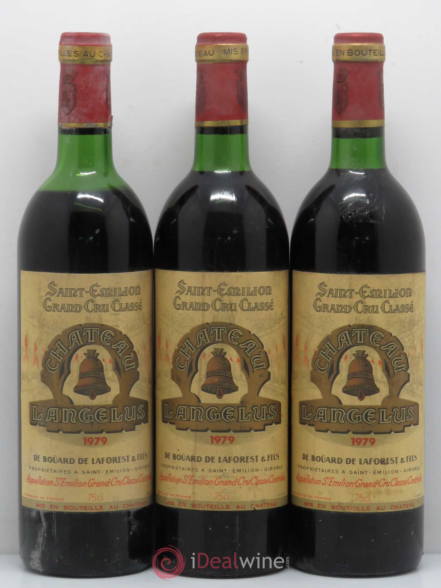 Château Angélus 1er Grand Cru Classé A 1979 - Lot de 3 bouteilles - 0