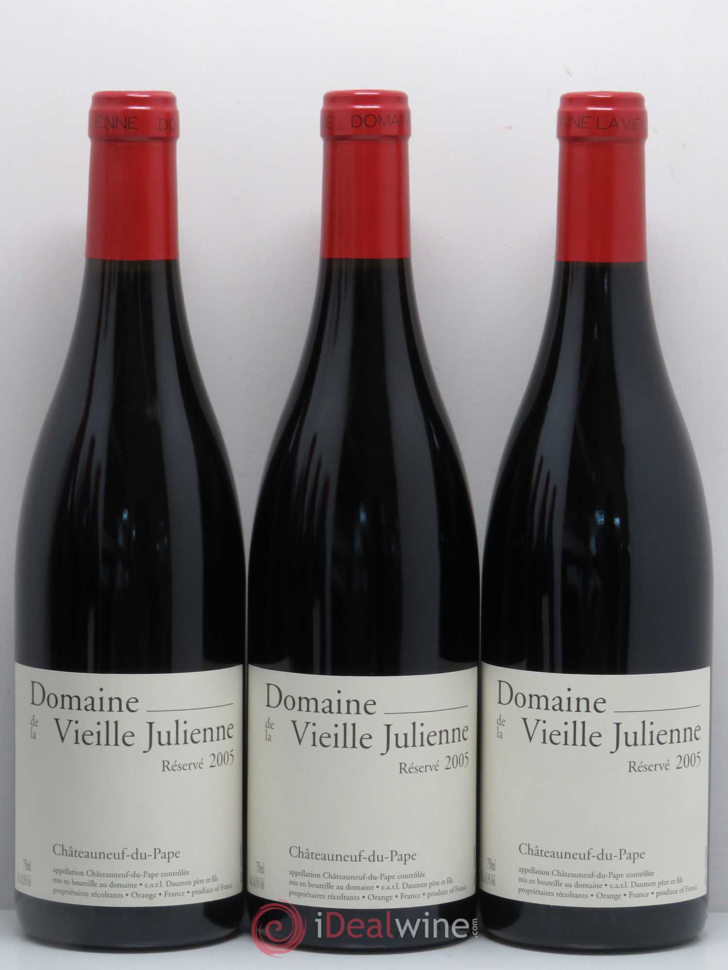 Châteauneuf-du-Pape Vieille Julienne (Domaine de la) Réservé Jean-Paul Daumen 2005 - Lot de 3 bouteilles - 0