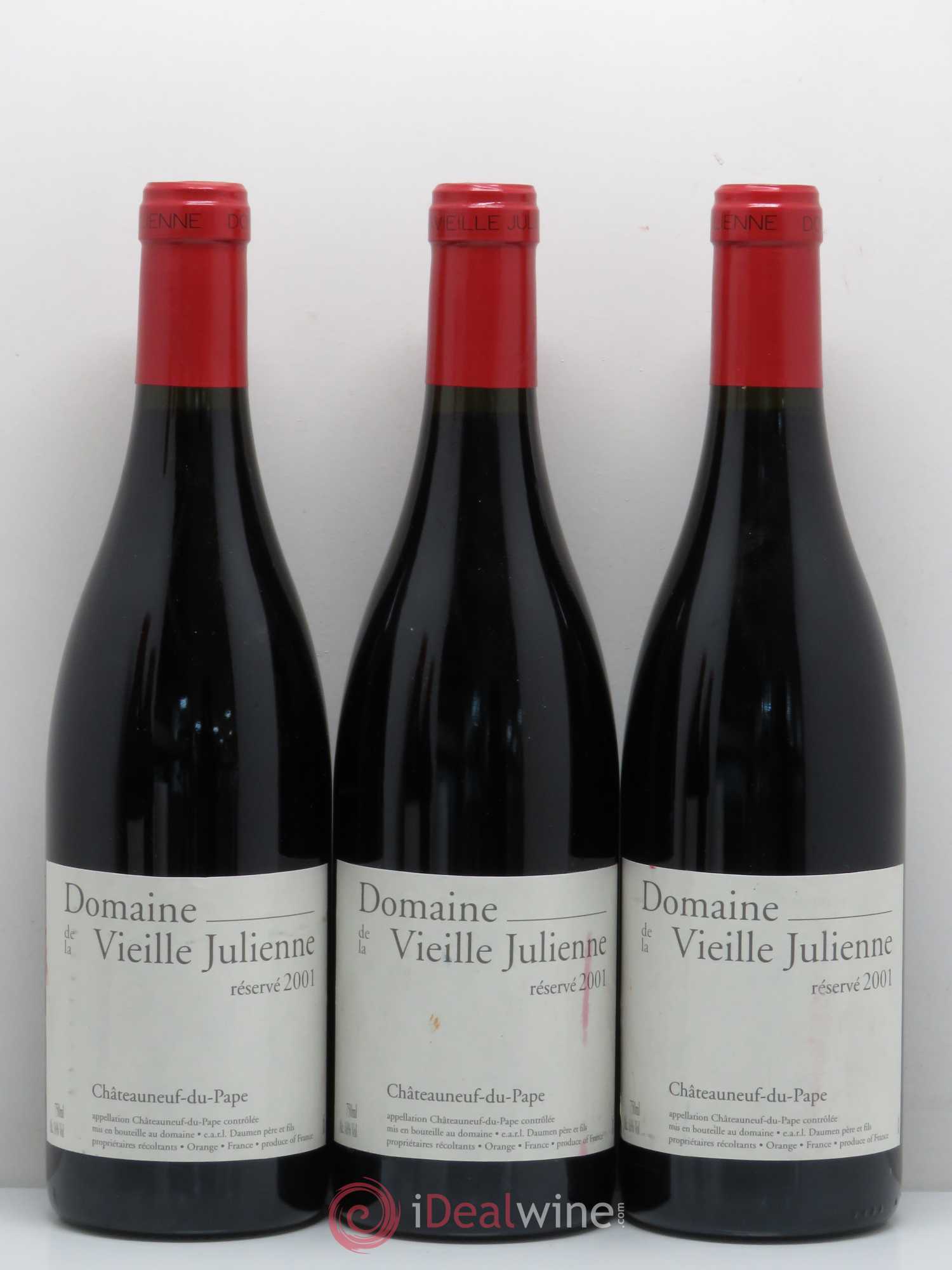 Châteauneuf-du-Pape Vieille Julienne (Domaine de la) Réservé Jean-Paul Daumen 2001 - Lot de 3 bouteilles - 0
