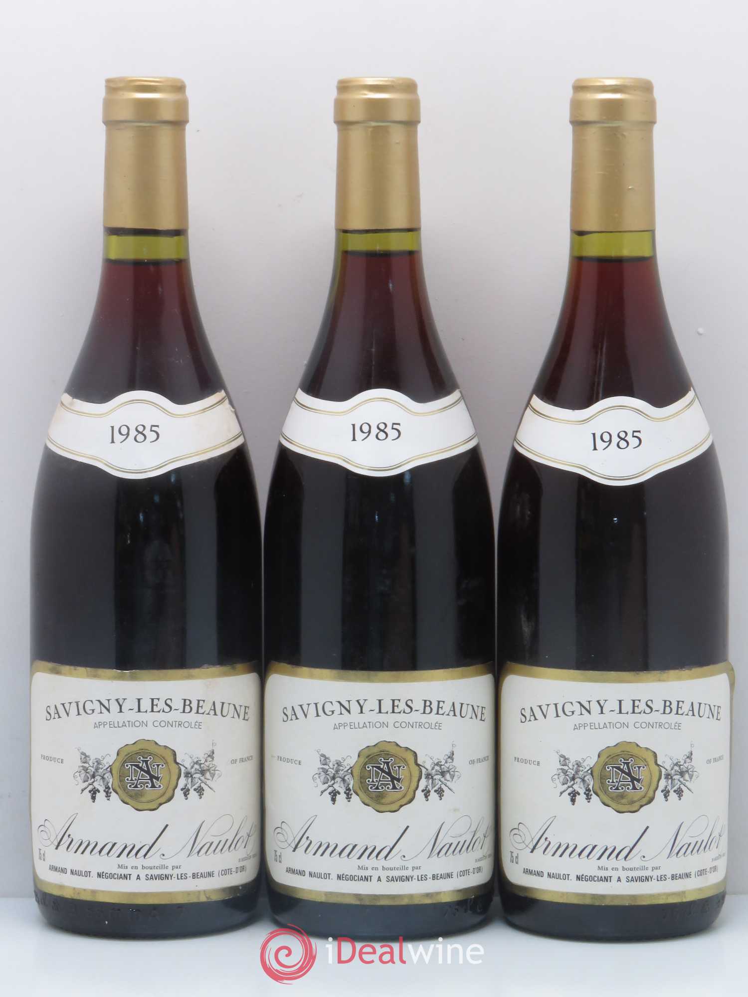 Savigny-lès-Beaune Armand Naulot 1985 - Posten von 6 Flaschen - 2