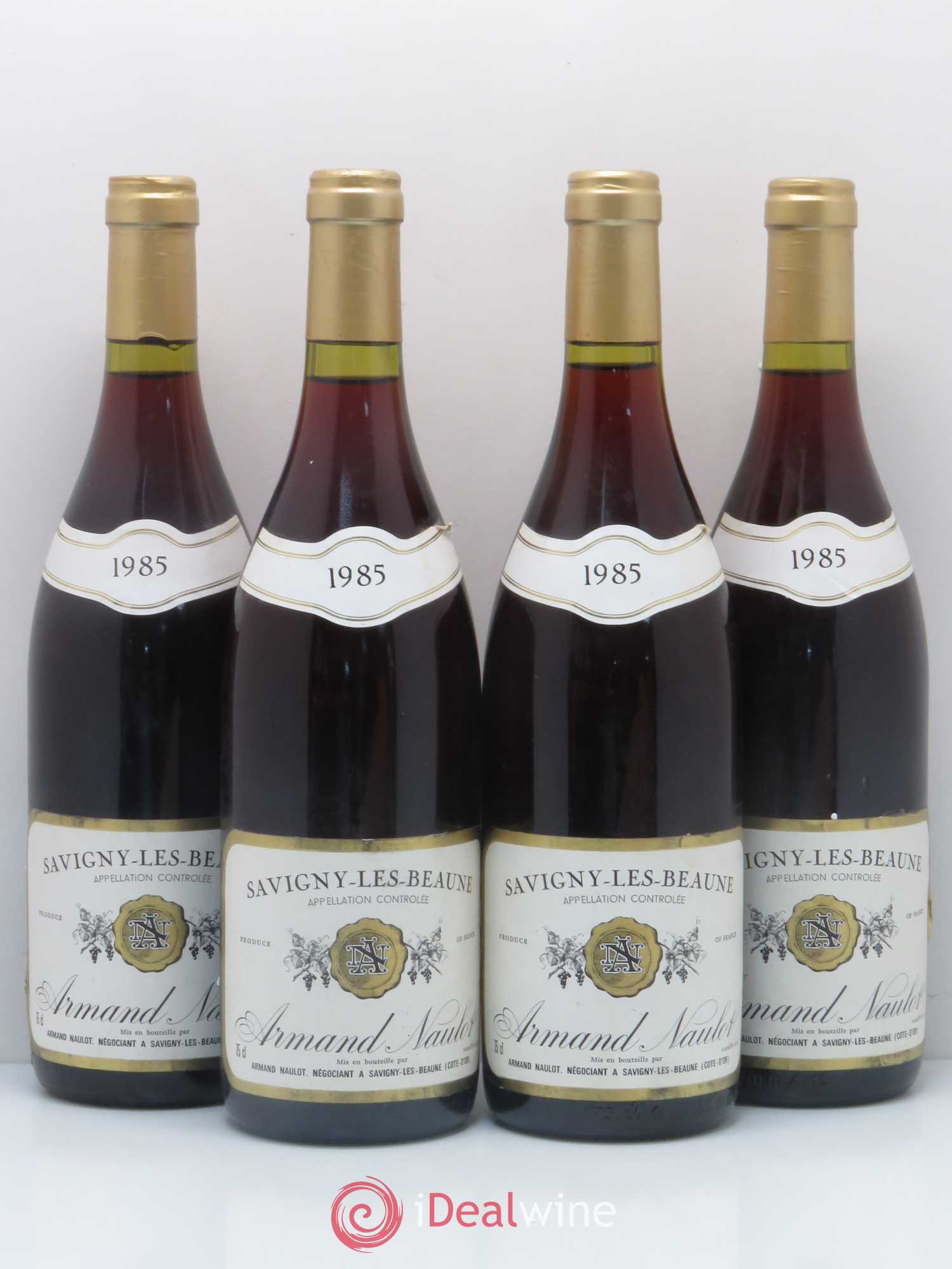 Savigny-lès-Beaune Armand Naulot 1985 - Posten von 4 Flaschen - 0