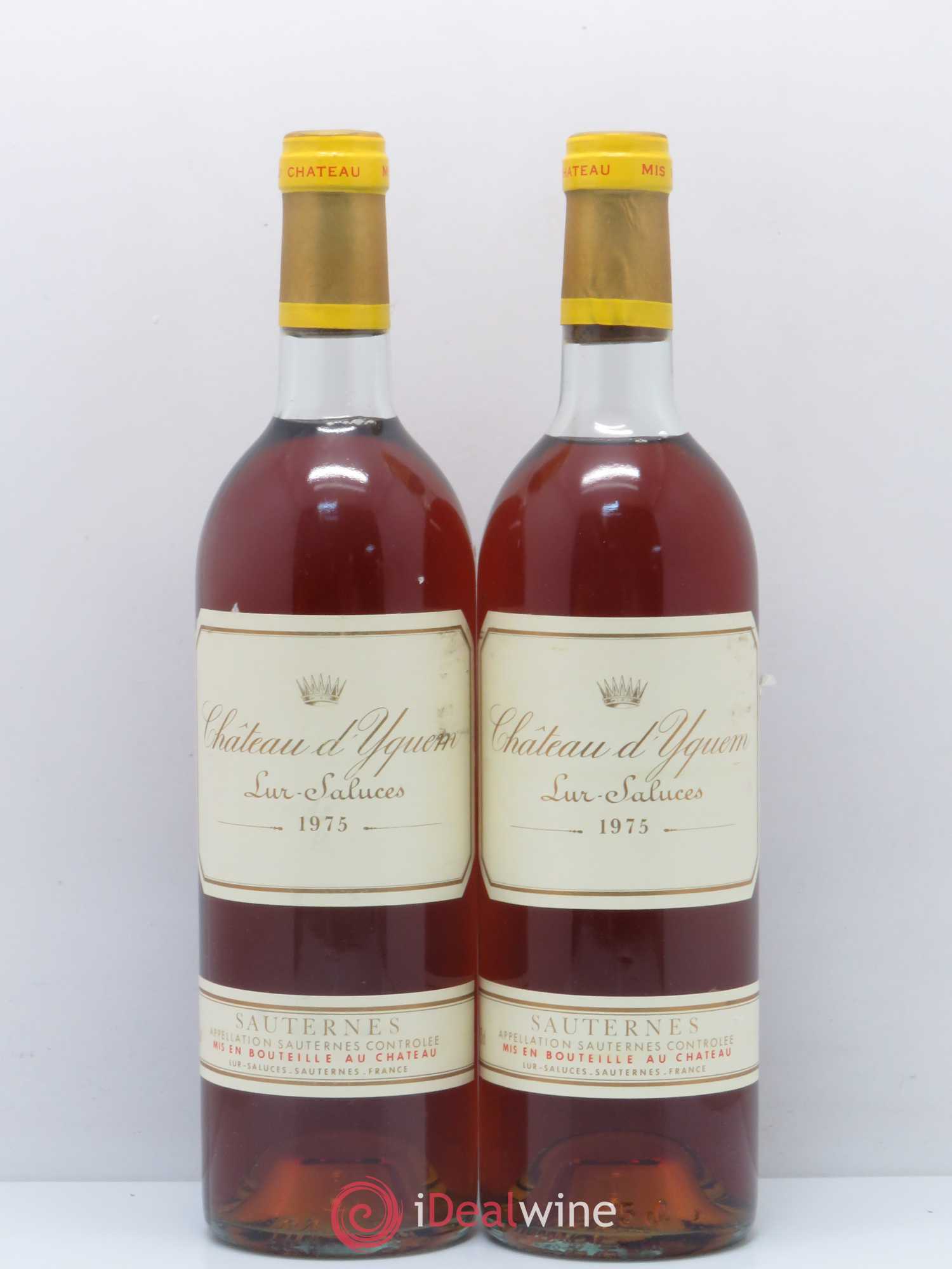 Château d' Yquem 1er Cru Classé Supérieur 1975 - Lotto di 2 bottiglie - 0