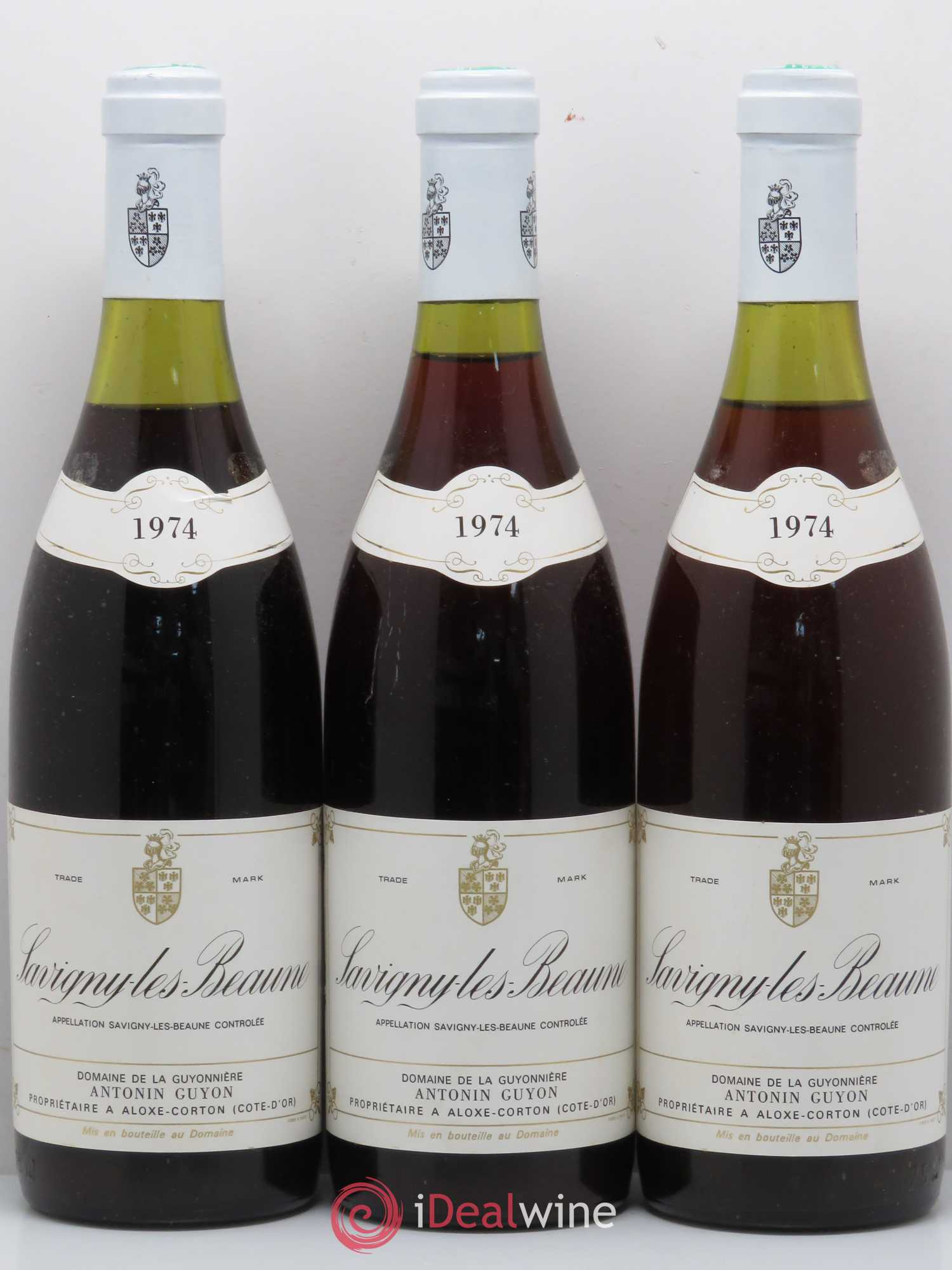 Savigny-lès-Beaune Domaine de la Guyonnière 1974 - Posten von 3 Flaschen - 0