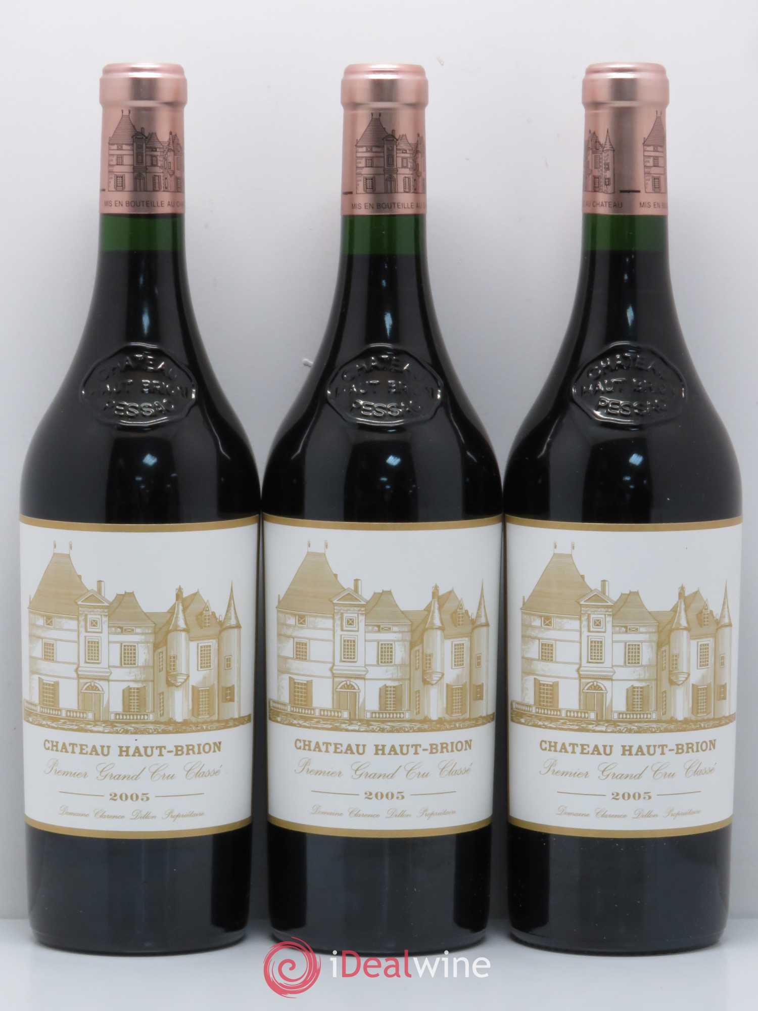 Château Haut Brion 1er Grand Cru Classé 2005 - Lot de 3 bouteilles - 0