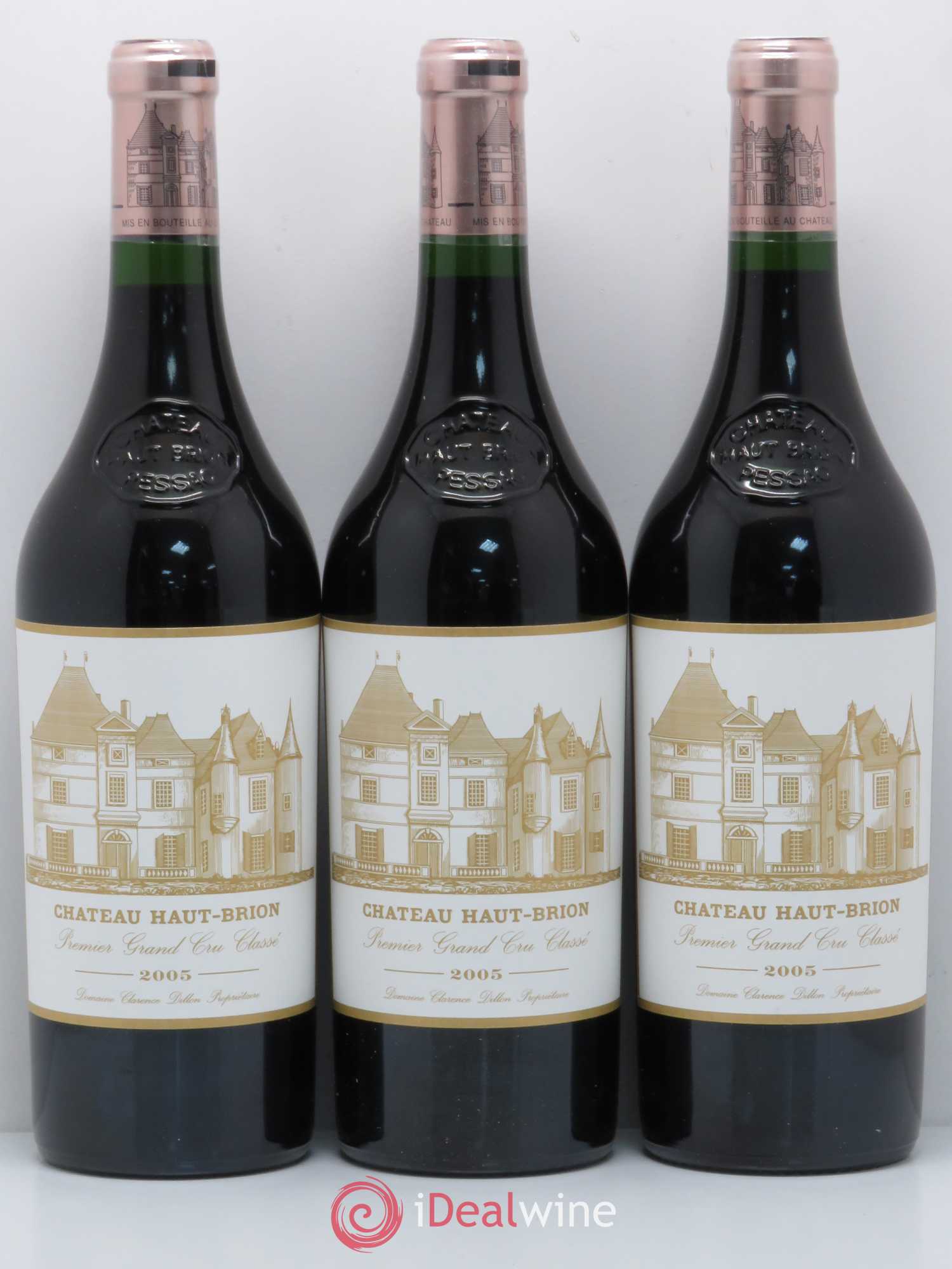 Château Haut Brion 1er Grand Cru Classé 2005 - Lot de 3 bouteilles - 0
