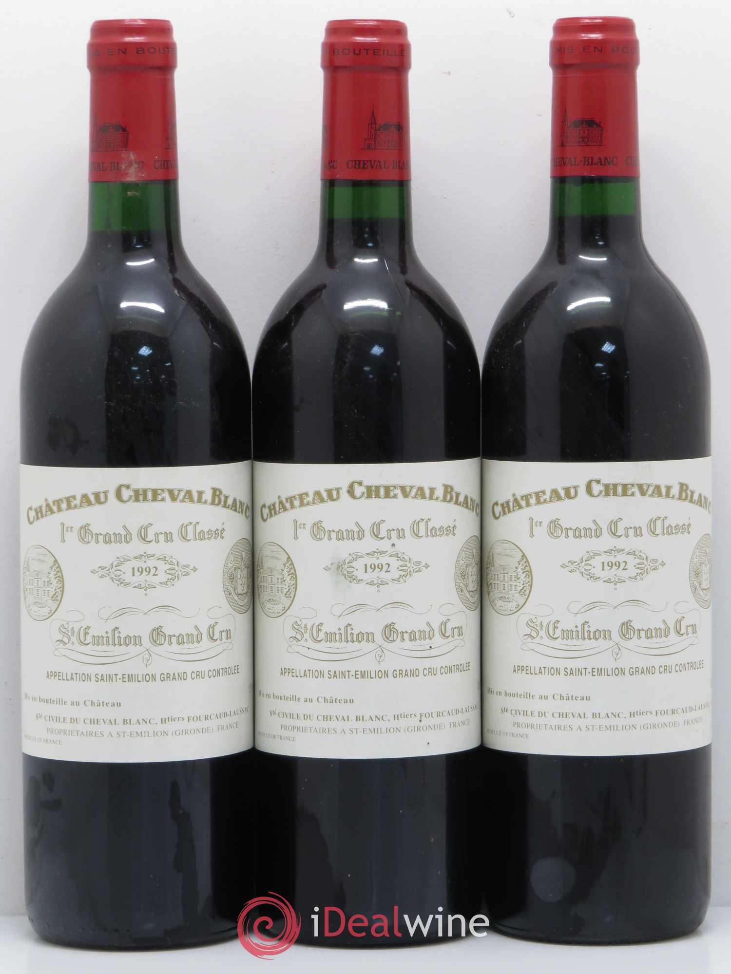 Château Cheval Blanc 1er Grand Cru Classé A 1992 - Lot de 3 bouteilles - 0