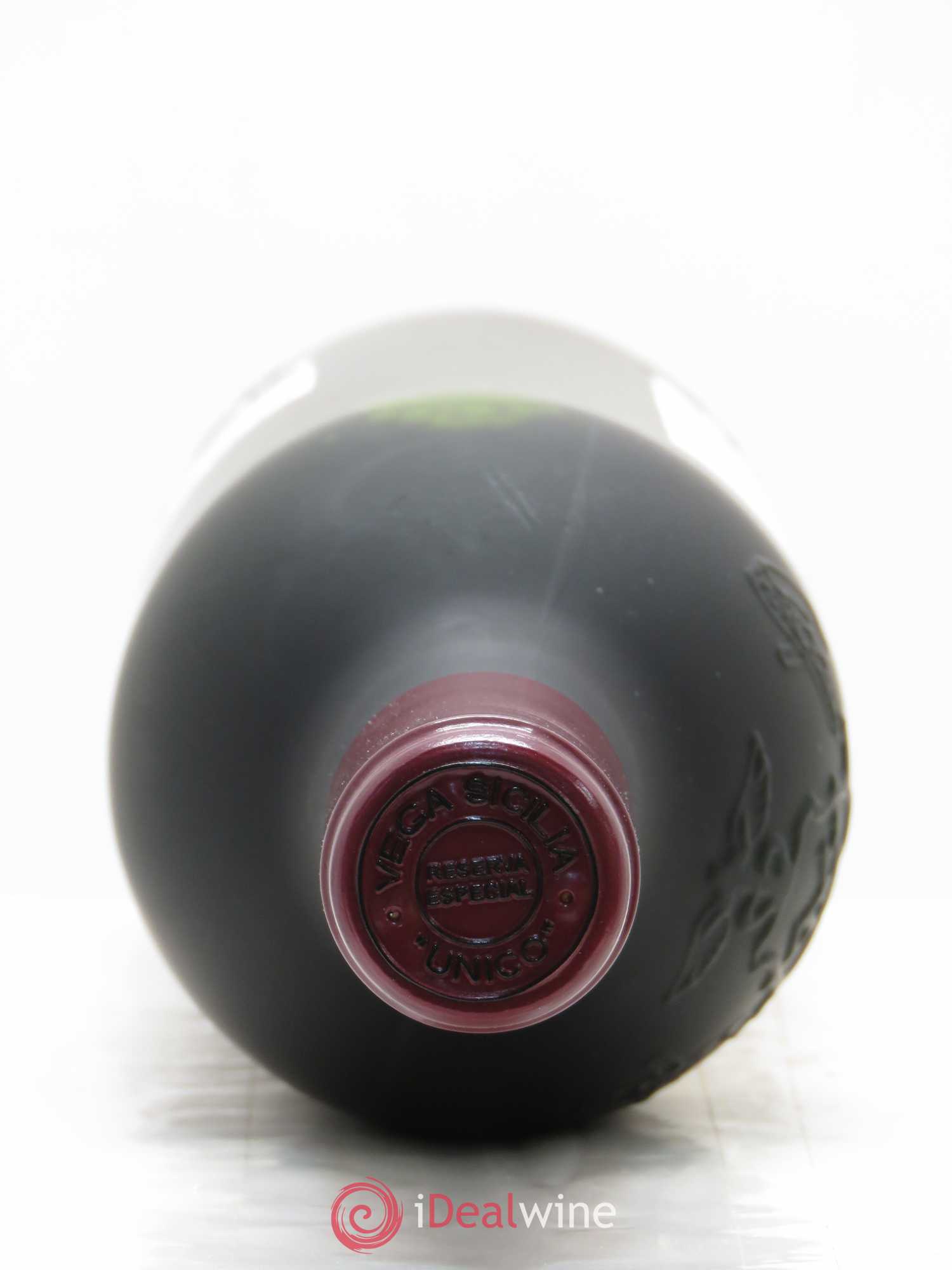Ribera Del Duero Vega Sicilia Unico Reserva Especial Famille Alvarez Unico 1996/1998/2002 - Lot de 3 bouteilles - 2