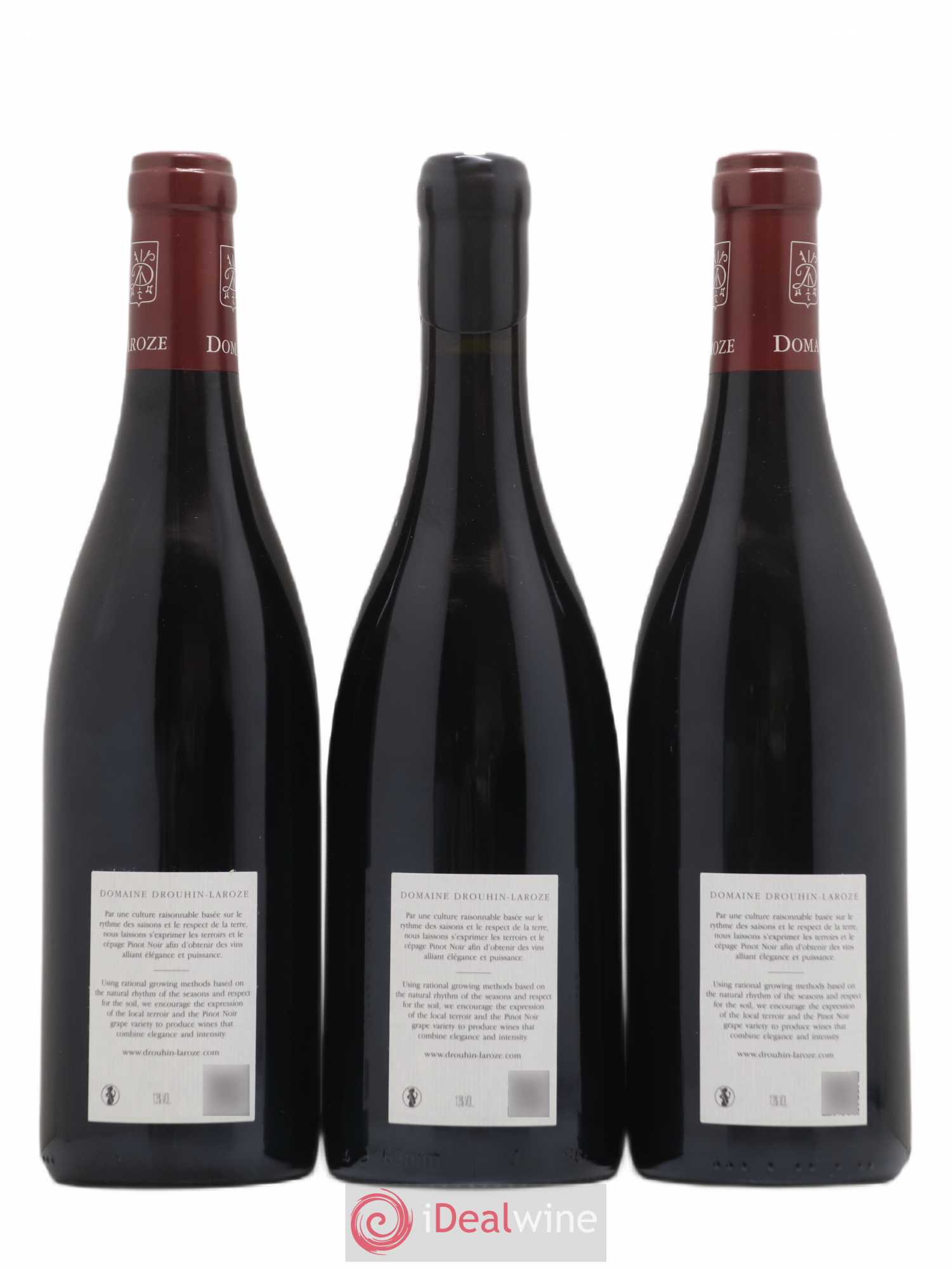 Selection Suzanne Laroze - Six Grands Crus Domaine Drouhin-Laroze Musigny - Chambertin Clos de Bèze - Clos de Vougeot - Bonnes Mares - Latricieres Chambertin - Chapelle-Chambertin 2015 - Lotto di 6 bottiglie - 4