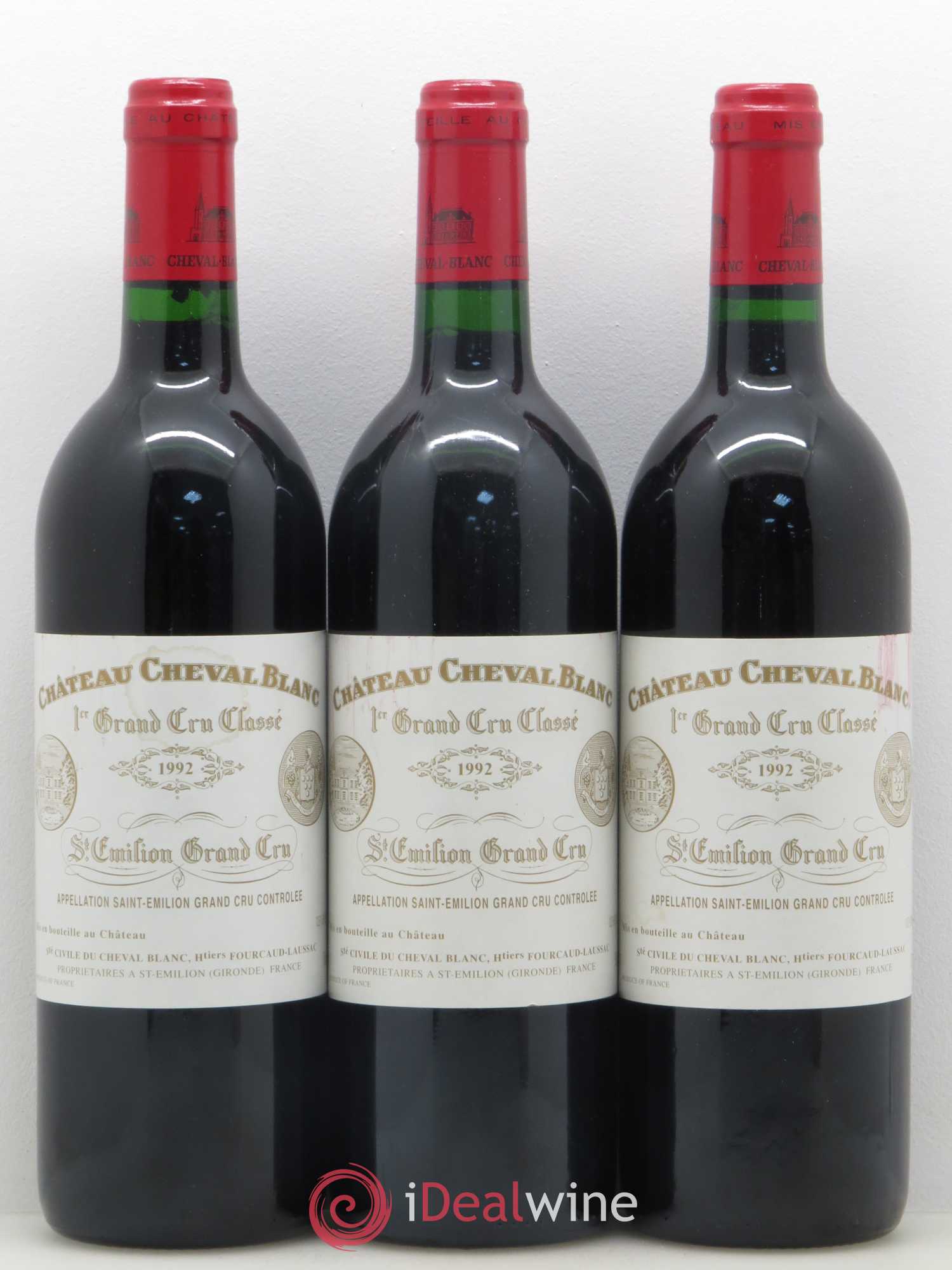 Château Cheval Blanc 1er Grand Cru Classé A 1992 - Lot de 3 bouteilles - 0