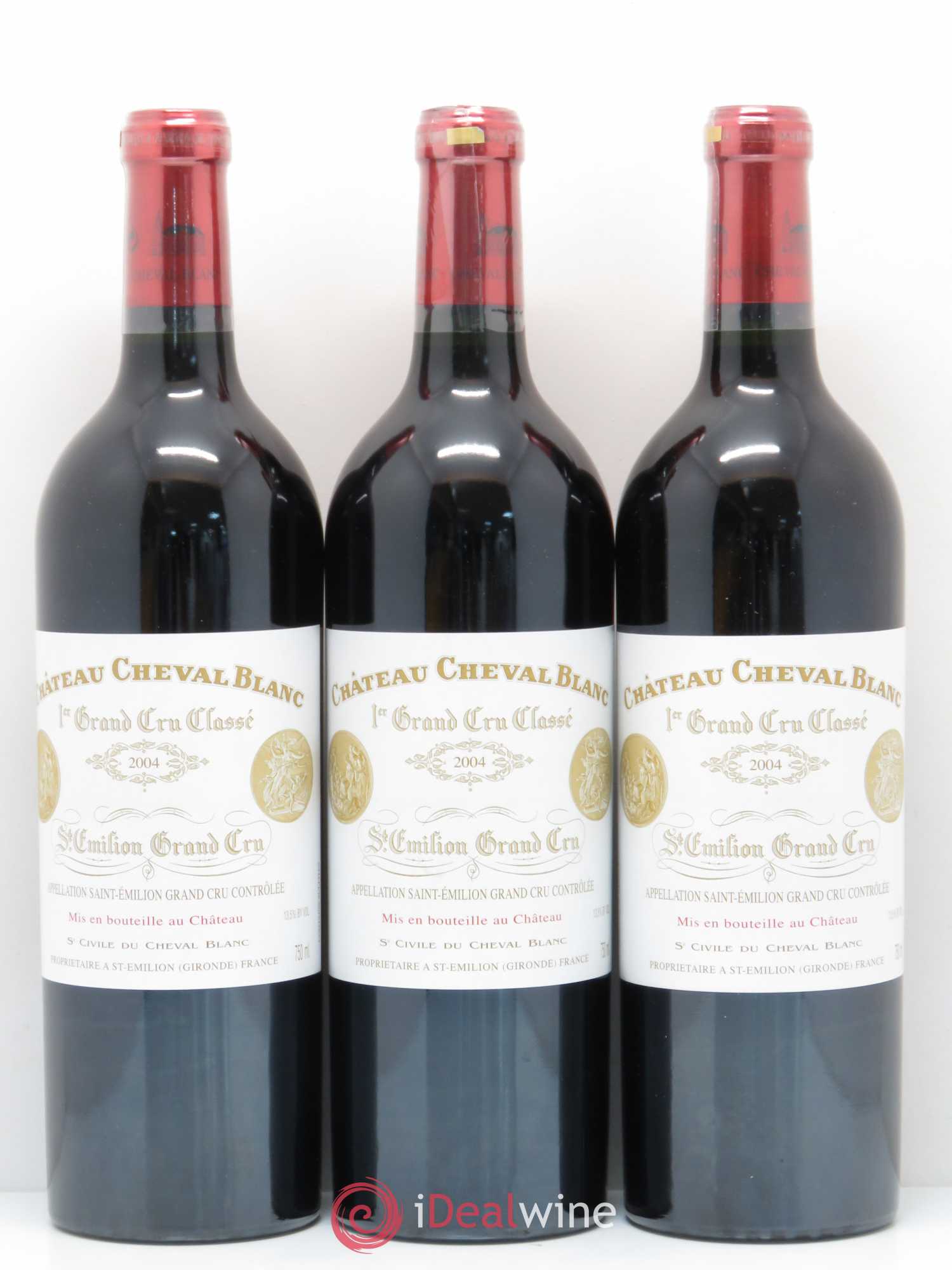 Château Cheval Blanc 1er Grand Cru Classé A 2004 - Lot de 3 bouteilles - 0
