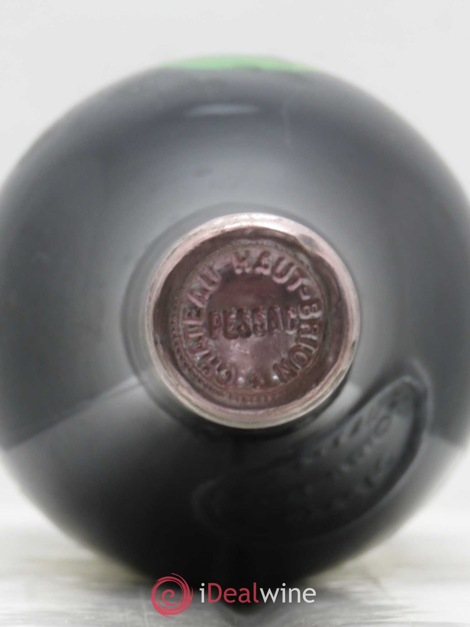 Château Haut Brion 1er Grand Cru Classé 1975 - Lot de 3 bouteilles - 1