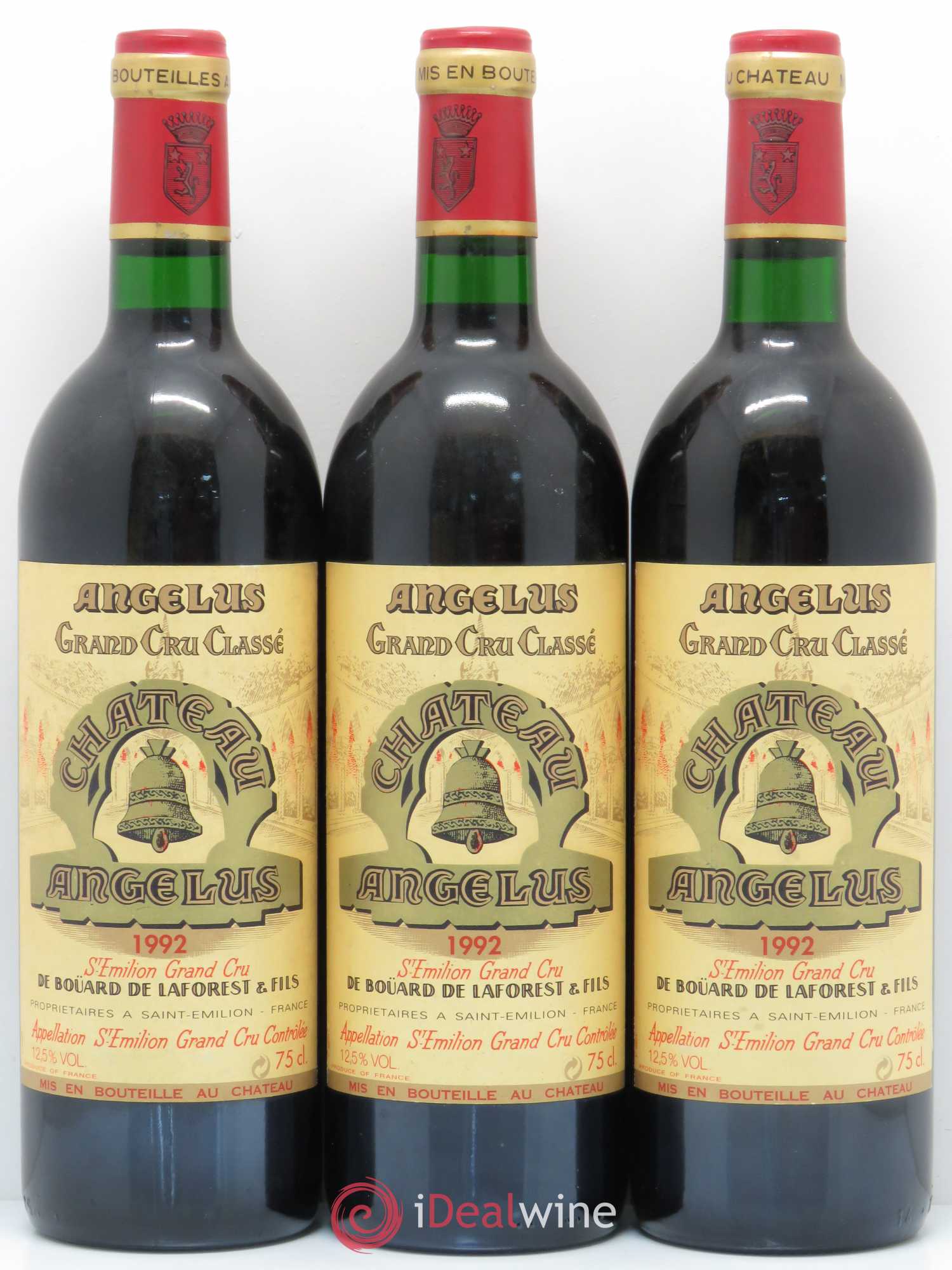 Château Angélus 1er Grand Cru Classé A 1992 - Lot de 3 bouteilles - 0