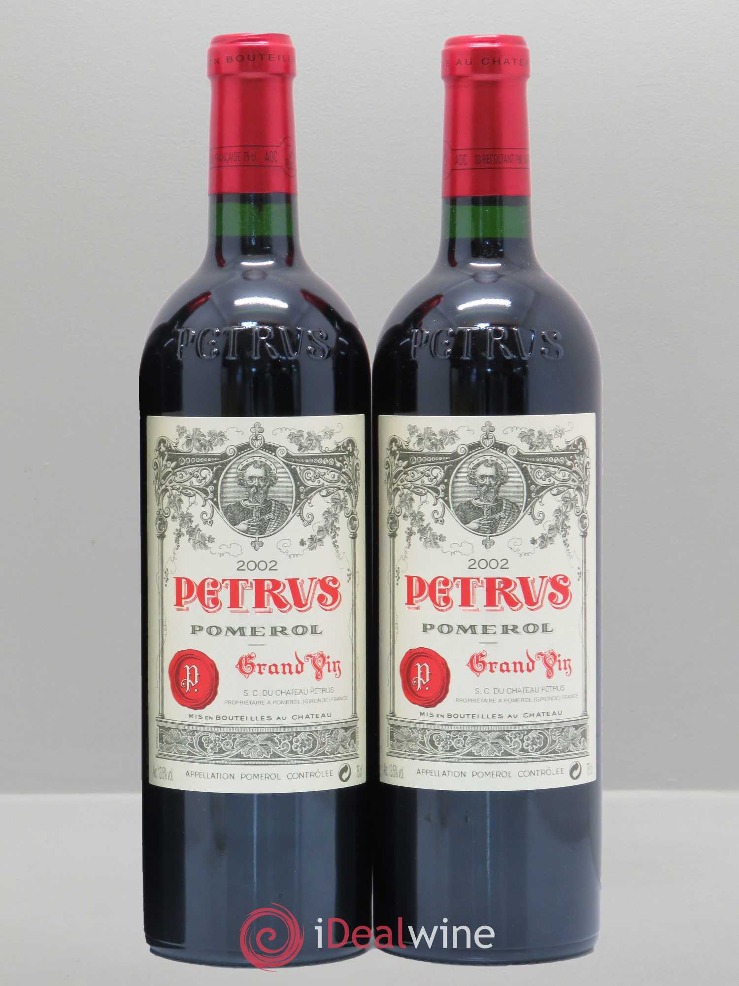 Petrus 2002 - Lot de 2 bouteilles - 0