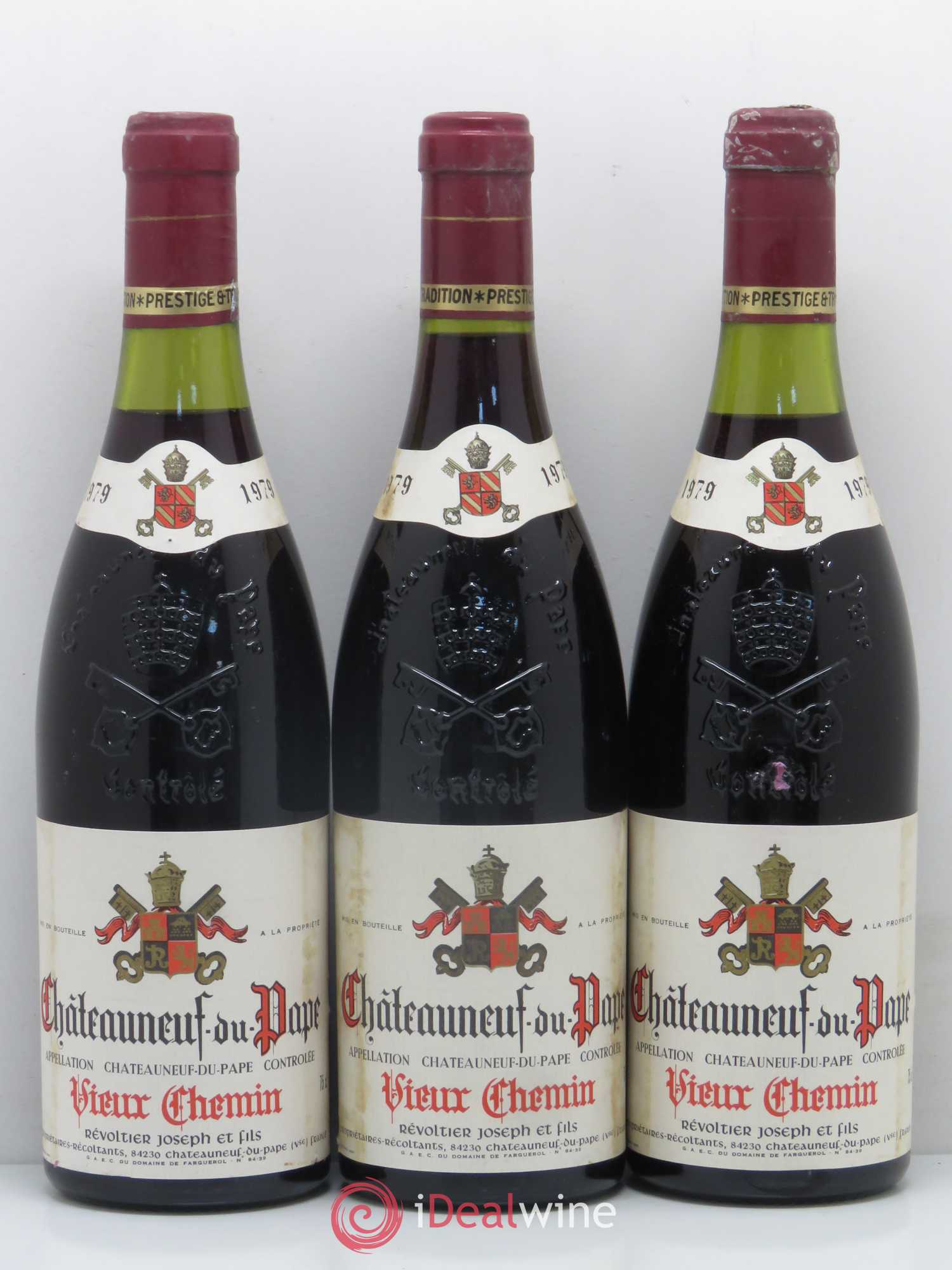 Châteauneuf-du-Pape Vieux Chemin Joseph Revoltier et Fils 1979 - Posten von 6 Flaschen - 2