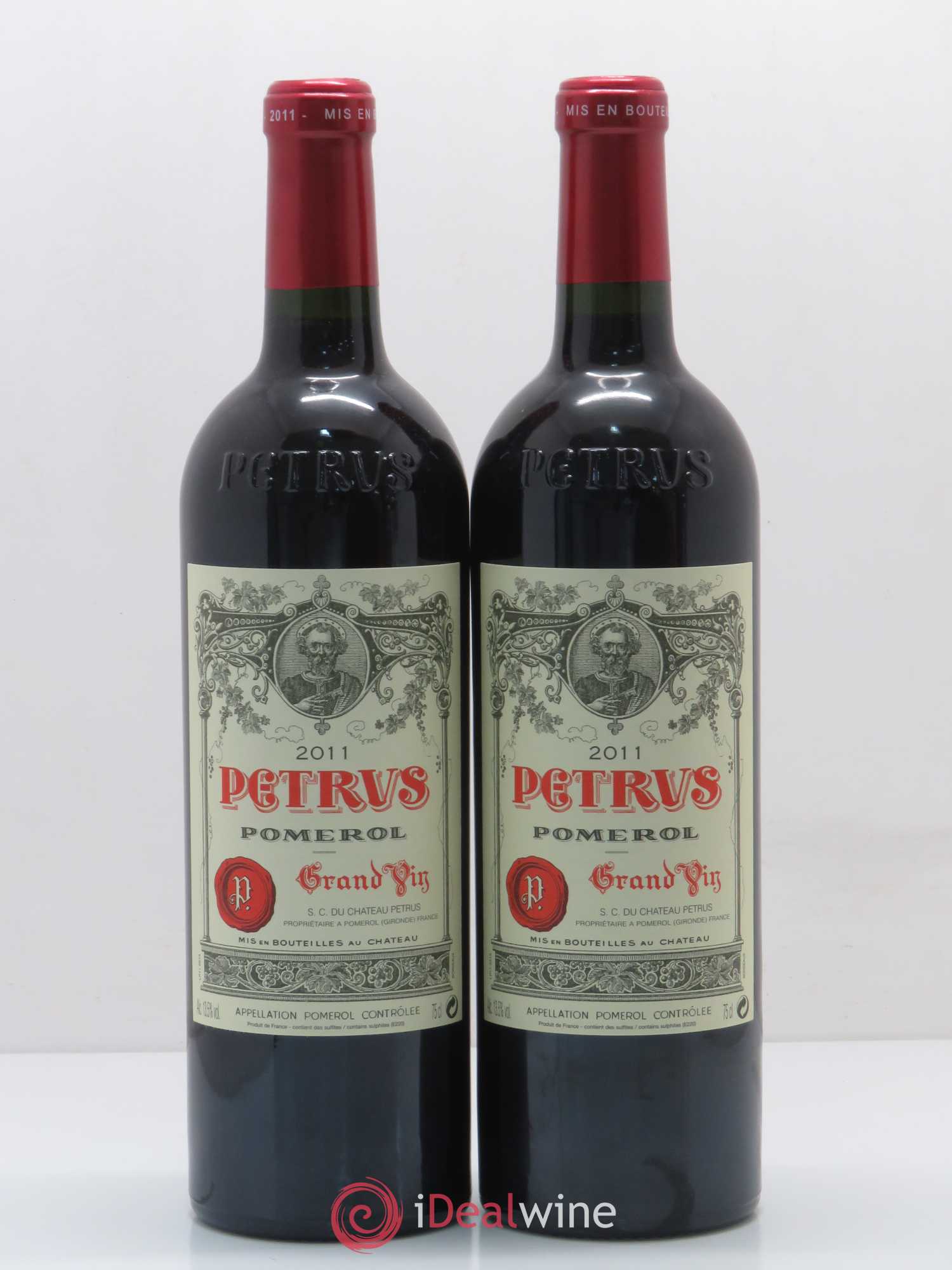 Petrus 2011 - Lot de 2 bouteilles - 0
