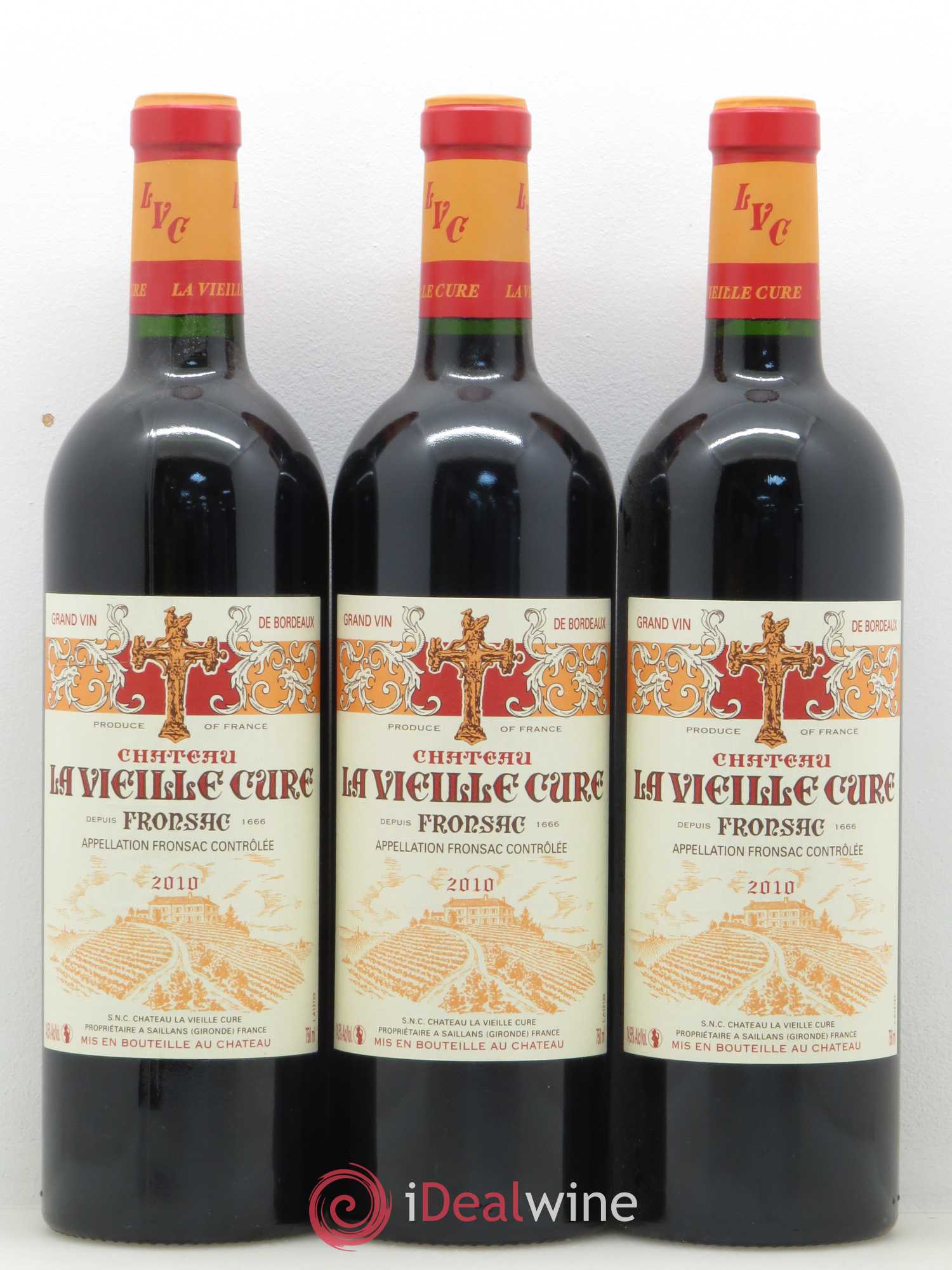 Château La Vieille Cure (sans prix de réserve) 2010 - Lot de 12 bouteilles - 1