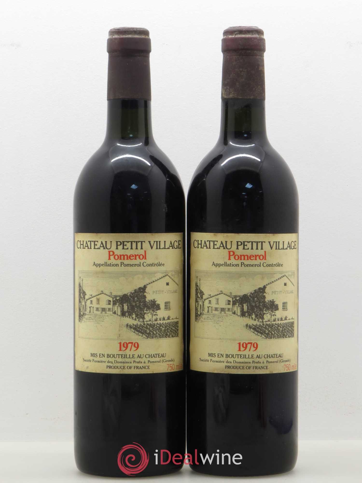 Château Petit Village 1979 - Lot de 2 bouteilles - 0