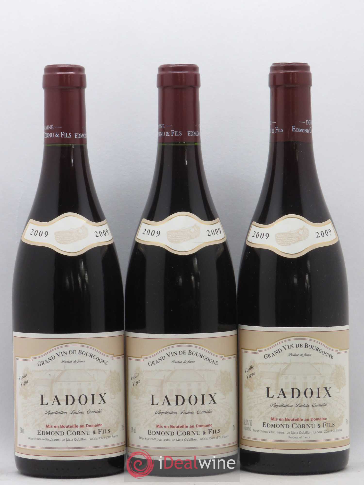 Ladoix Edmond Cornu Vieilles Vignes 2009 - Posten von 3 Flaschen - 0