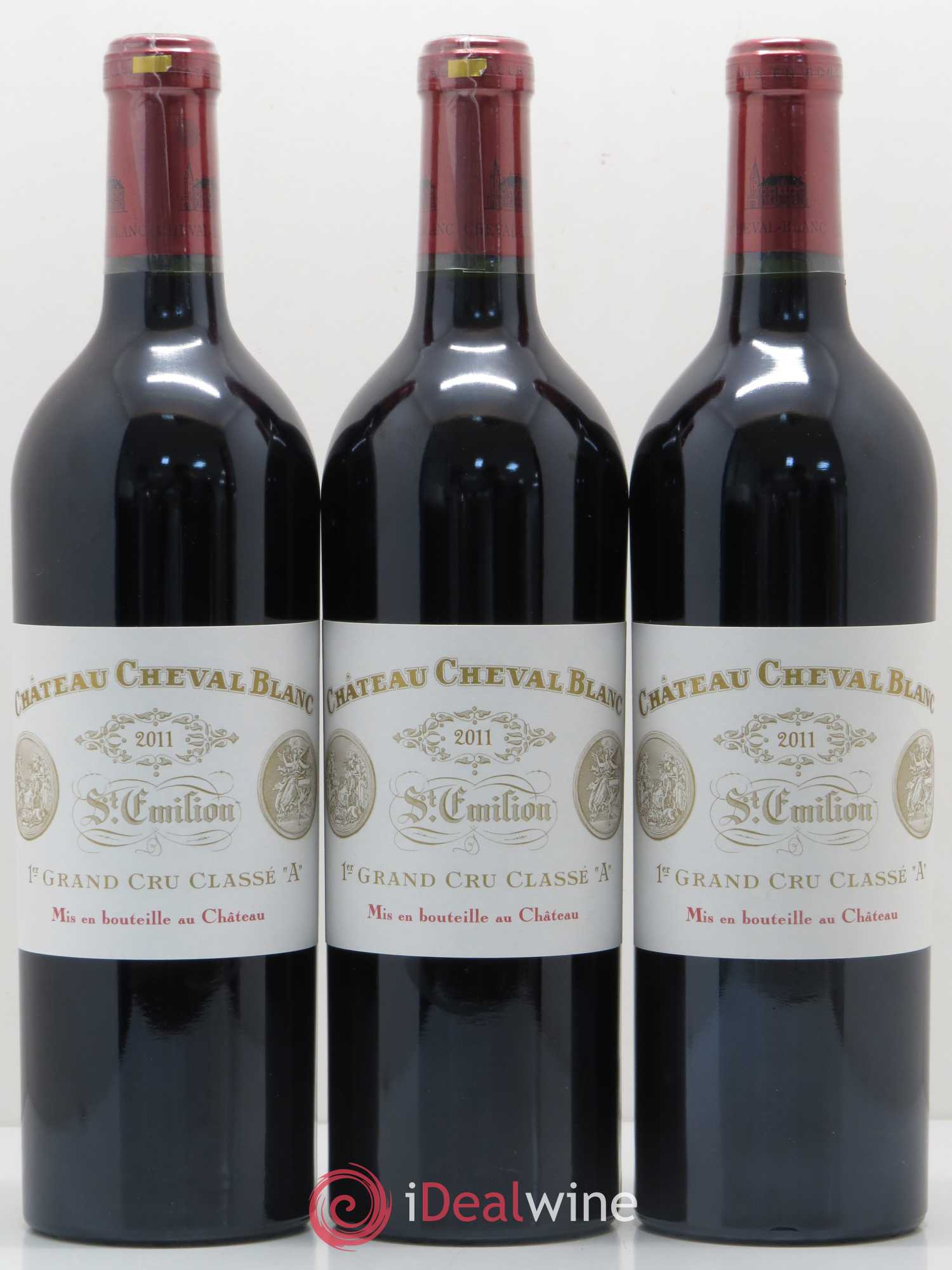 Château Cheval Blanc 1er Grand Cru Classé A 2011 - Lot de 3 bouteilles - 0