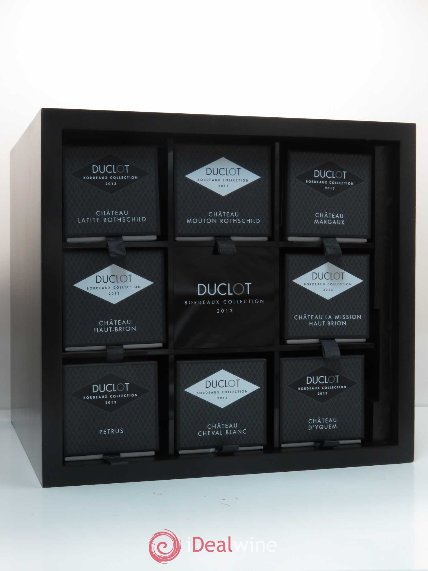 Caisse Collection Duclot (Petrus - Cheval Blanc - Yquem - Haut-Brion - La Mission Haut-Brion - Lafite Rothschild - Margaux - Mouton Rothschild) 2013 - Posten von 8 Flaschen - 0