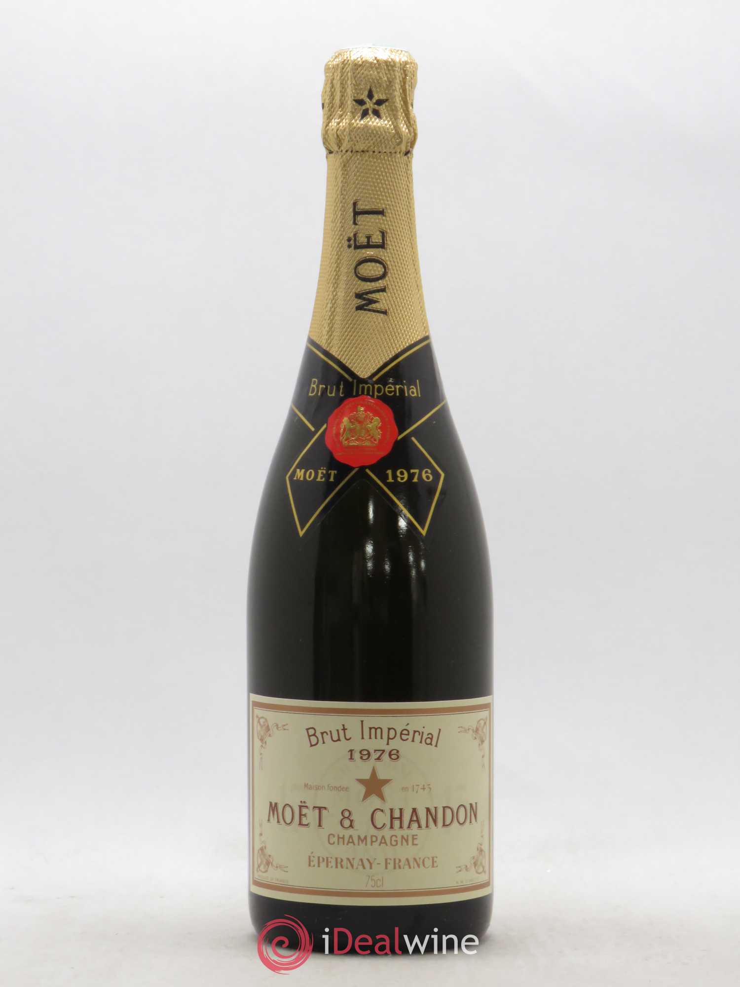 Buy Impérial Brut Moët et Chandon 1976 (lot: B2138671-2081)