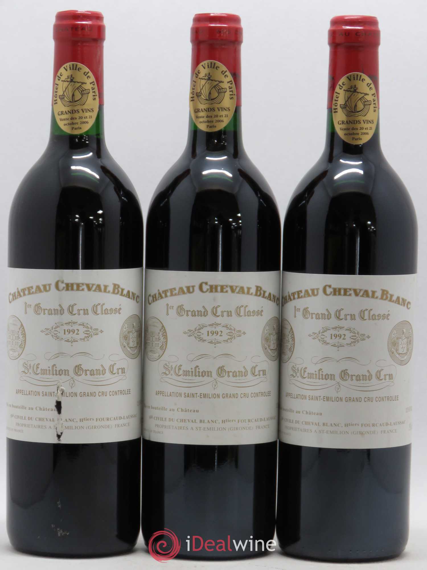 Château Cheval Blanc 1er Grand Cru Classé A 1992 - Lot de 12 bouteilles - 1