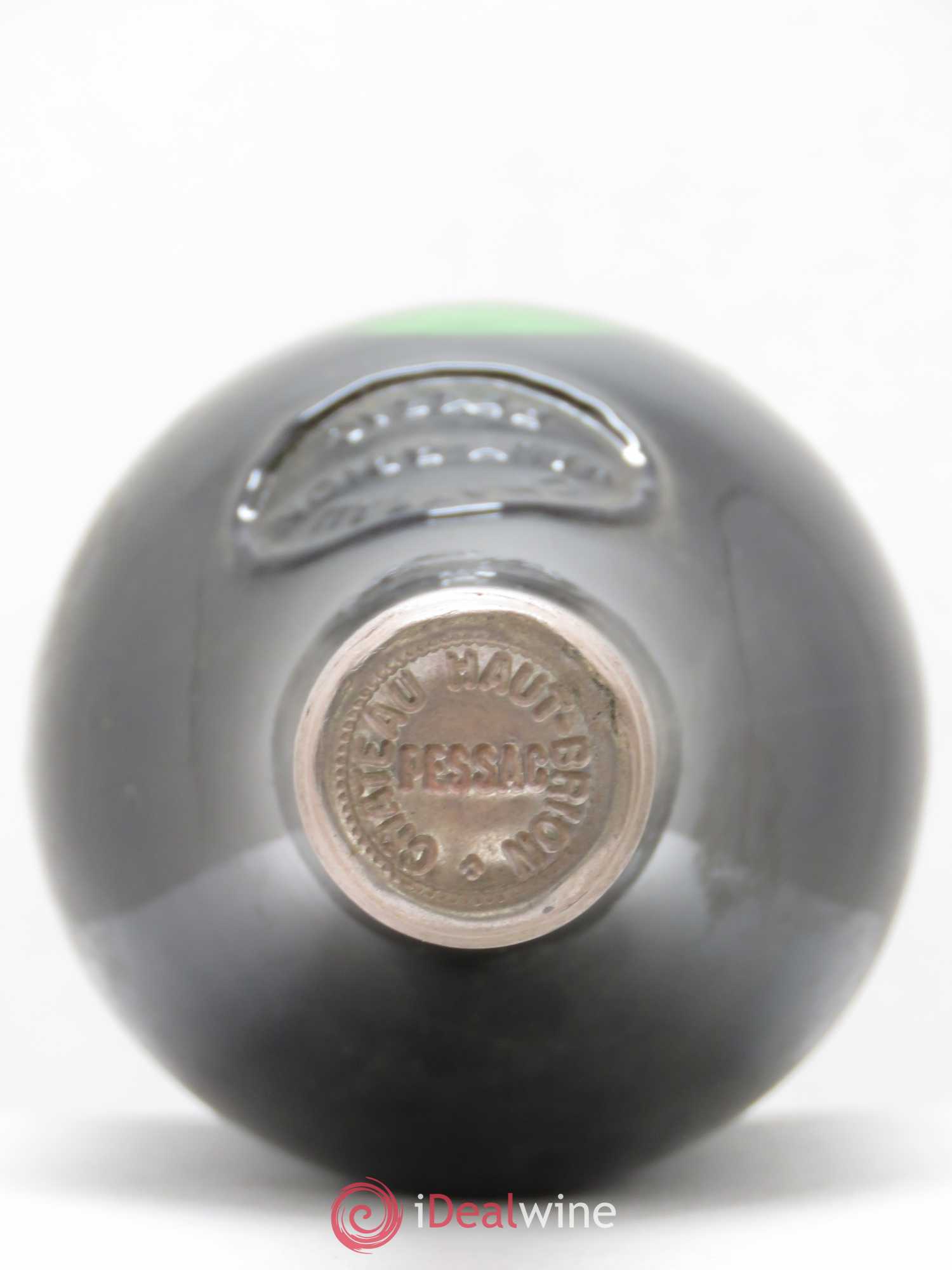 Château Haut Brion 1er Grand Cru Classé 1975 - Lotto di 3 bottiglie - 1