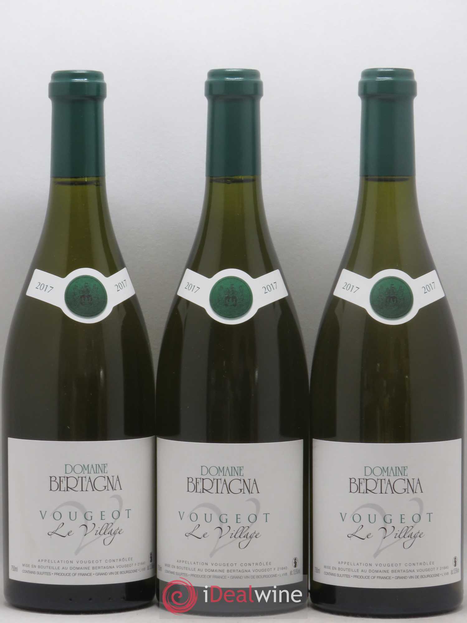 Vougeot Le Village Bertagna (sans prix de réserve) 2017 - Lot de 3 bouteilles - 0