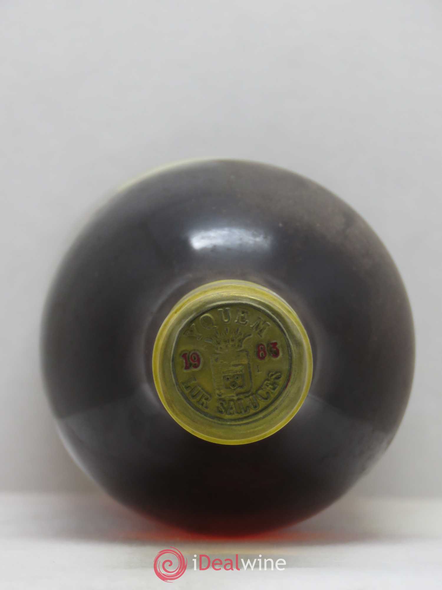 Château d' Yquem 1er Cru Classé Supérieur 1983 - Lotto di 2 bottiglie - 1