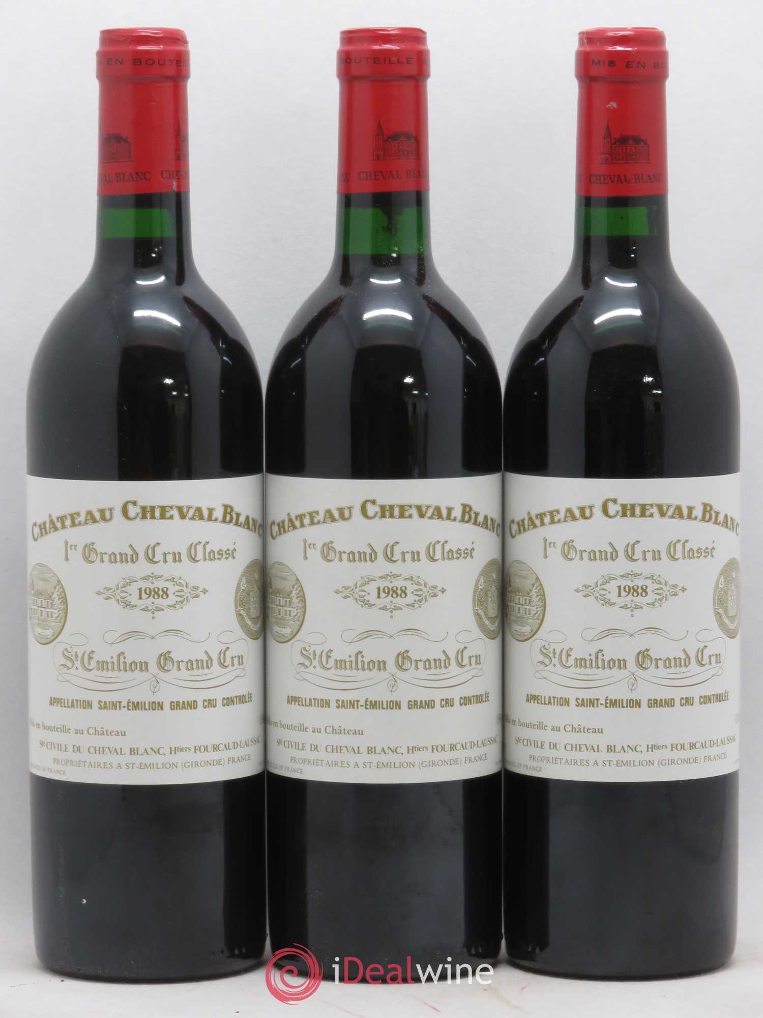Château Cheval Blanc 1er Grand Cru Classé A 1988 - Lot de 3 bouteilles - 0