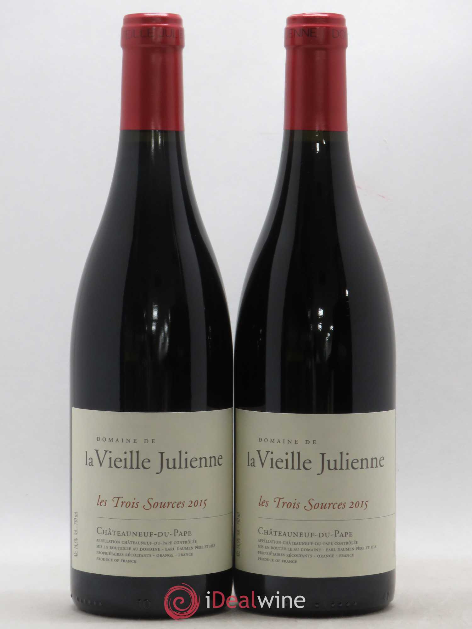Châteauneuf-du-Pape Vieille Julienne (Domaine de la) Les Trois Sources Jean-Paul Daumen 2015 - Lot de 2 bouteilles - 0